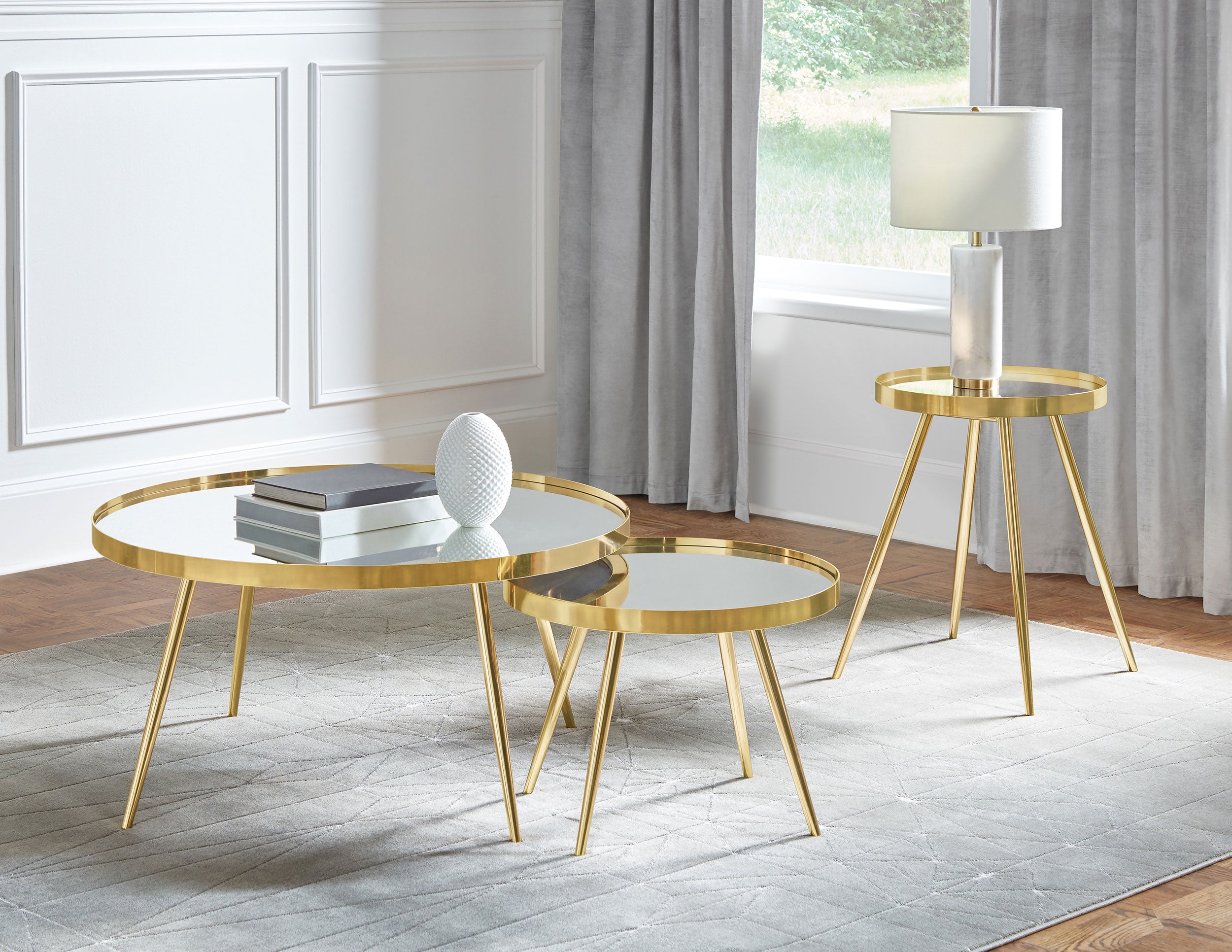 Kaelyn 2-piece Round Mirror Top Nesting Coffee Table Gold-CoasterEssence