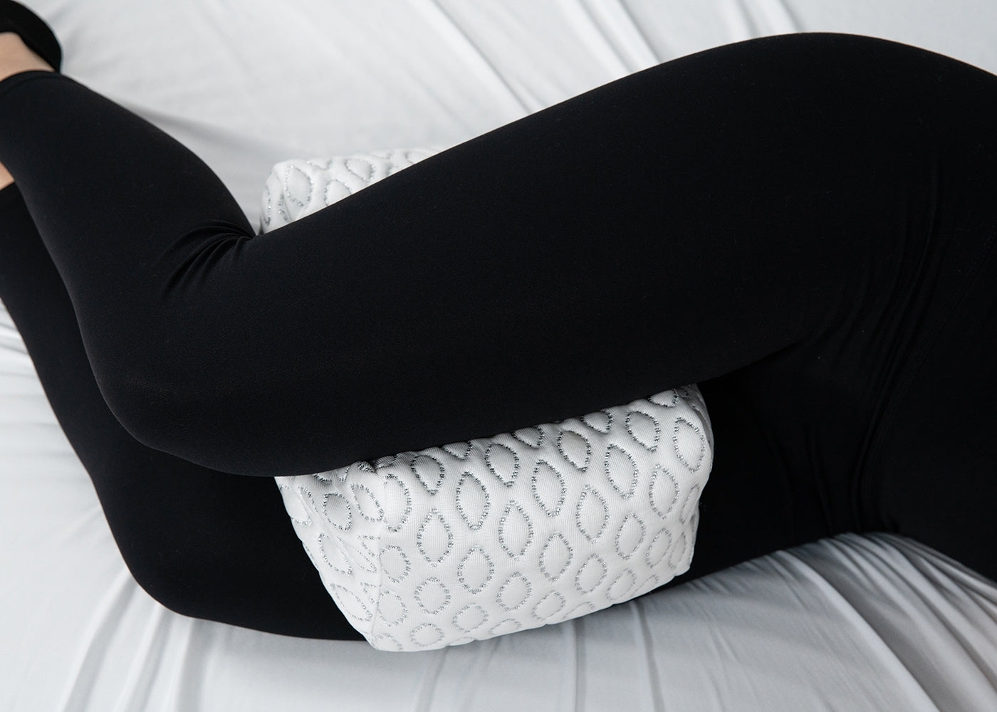 BedGear Knee Pillow, White