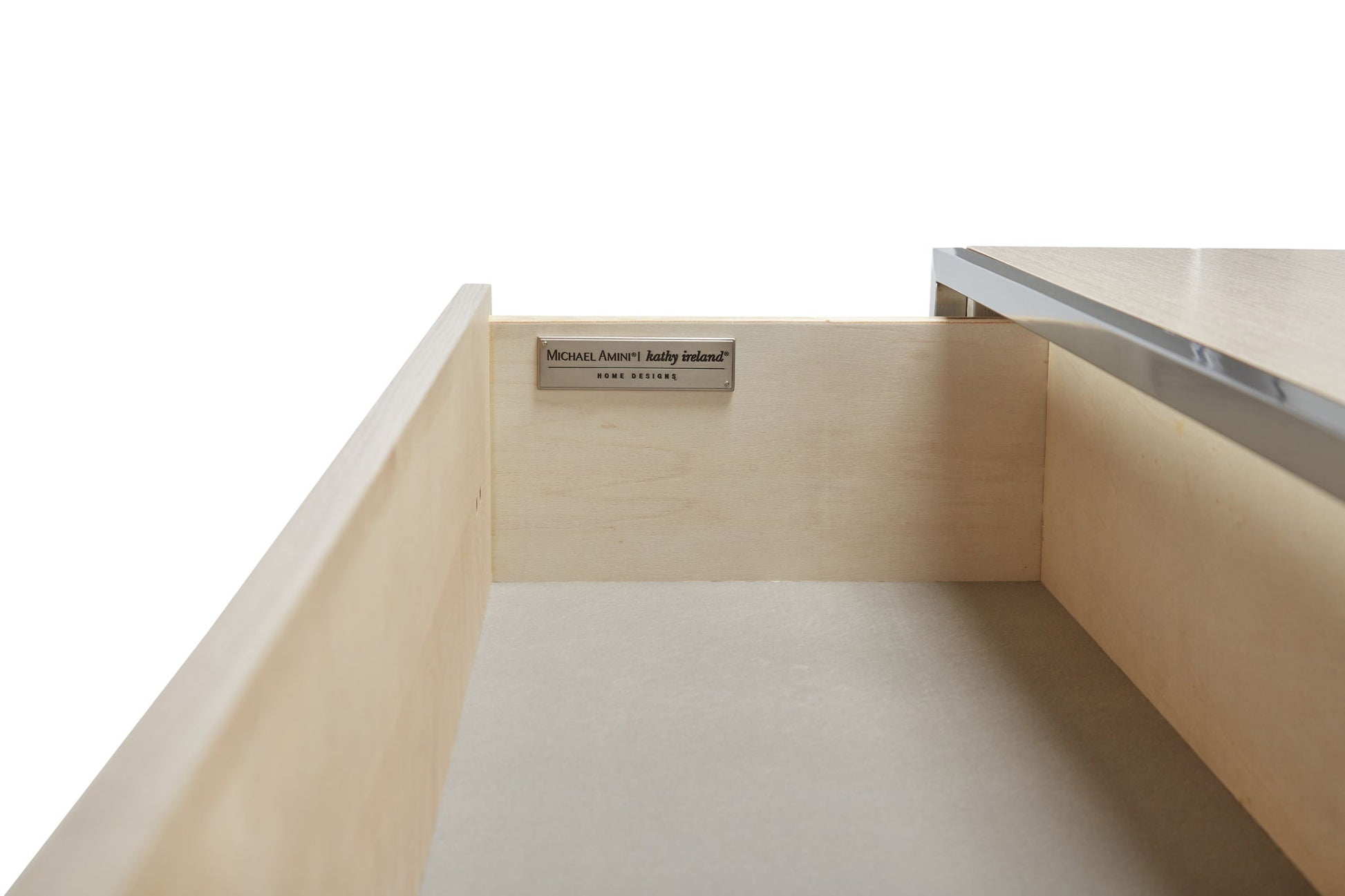 Silverlake Village - 6-Drawer Chest - Washed Oak - Best Buy Furniture