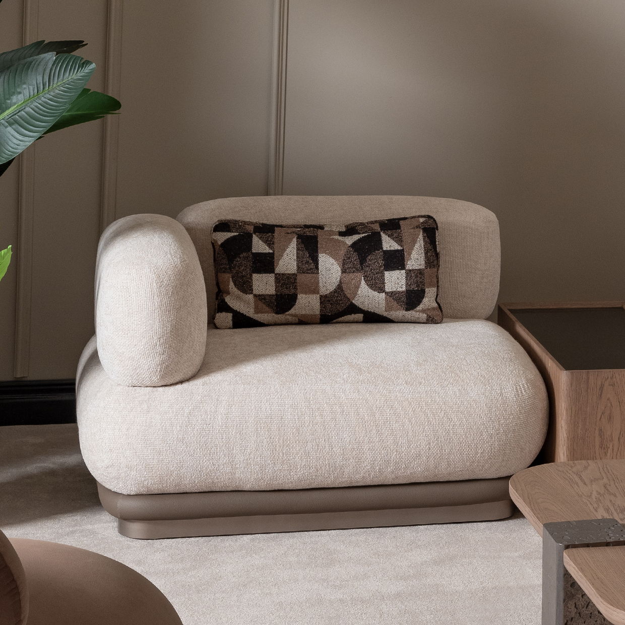 Bristol Point - LAF Chair - Fawn / Saddle Brown