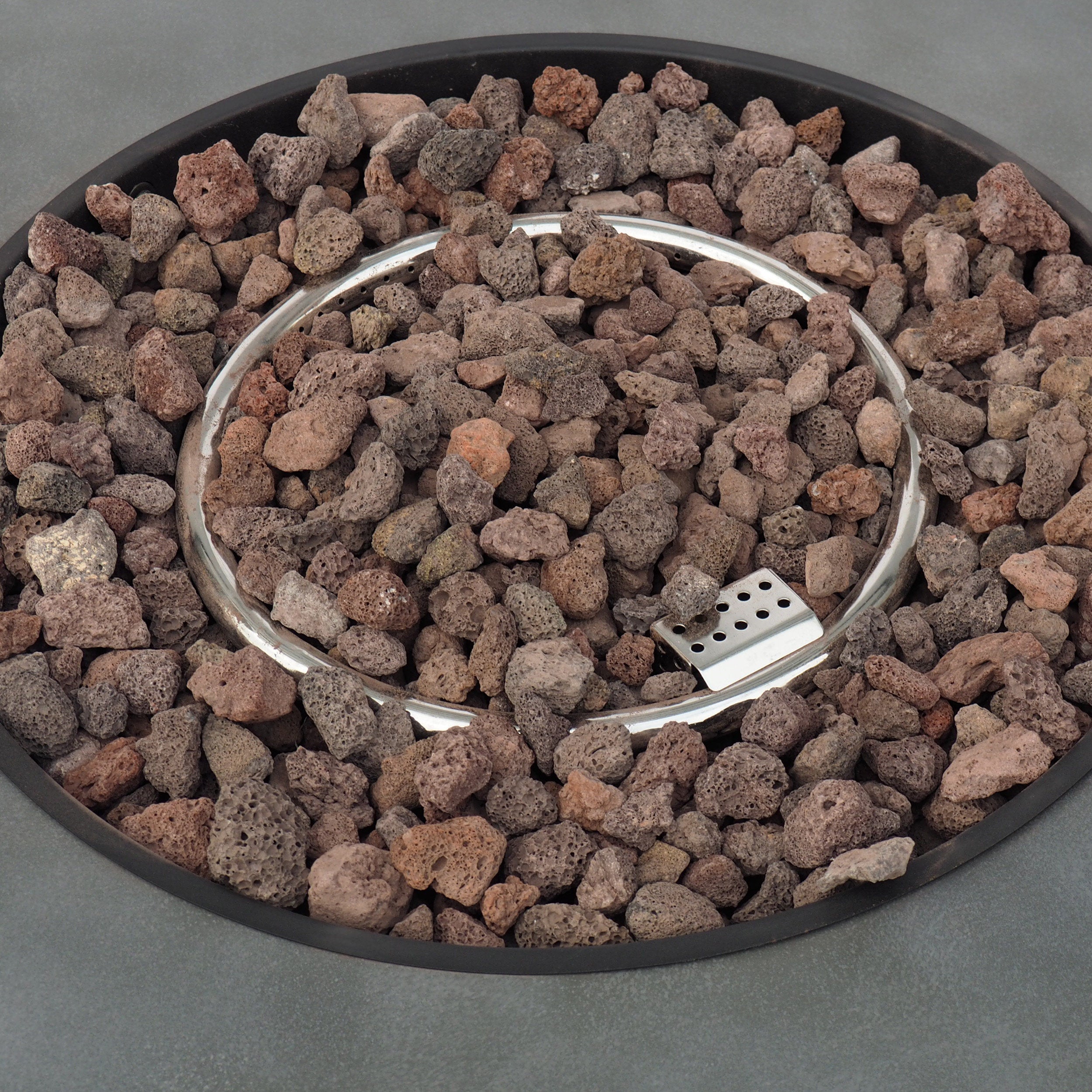 Wellington Round Iron Fire Pit with 40,000 BTU Output in Stone Gray