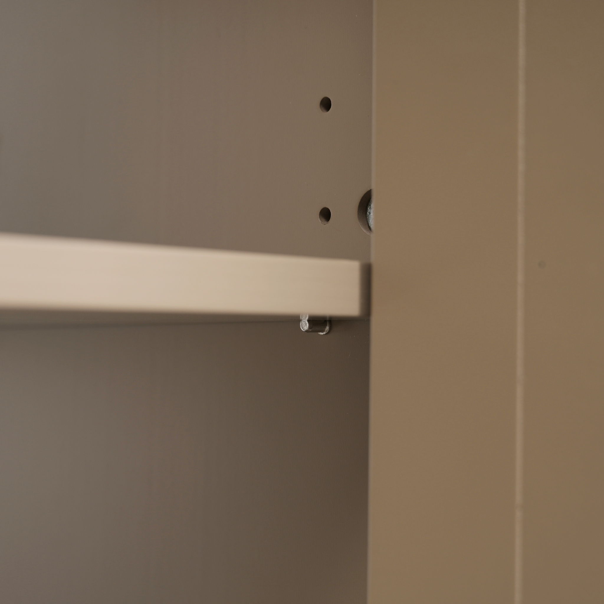 Vintage Bathroom Vanity With Ceramic Sink, Adjustable Shelves