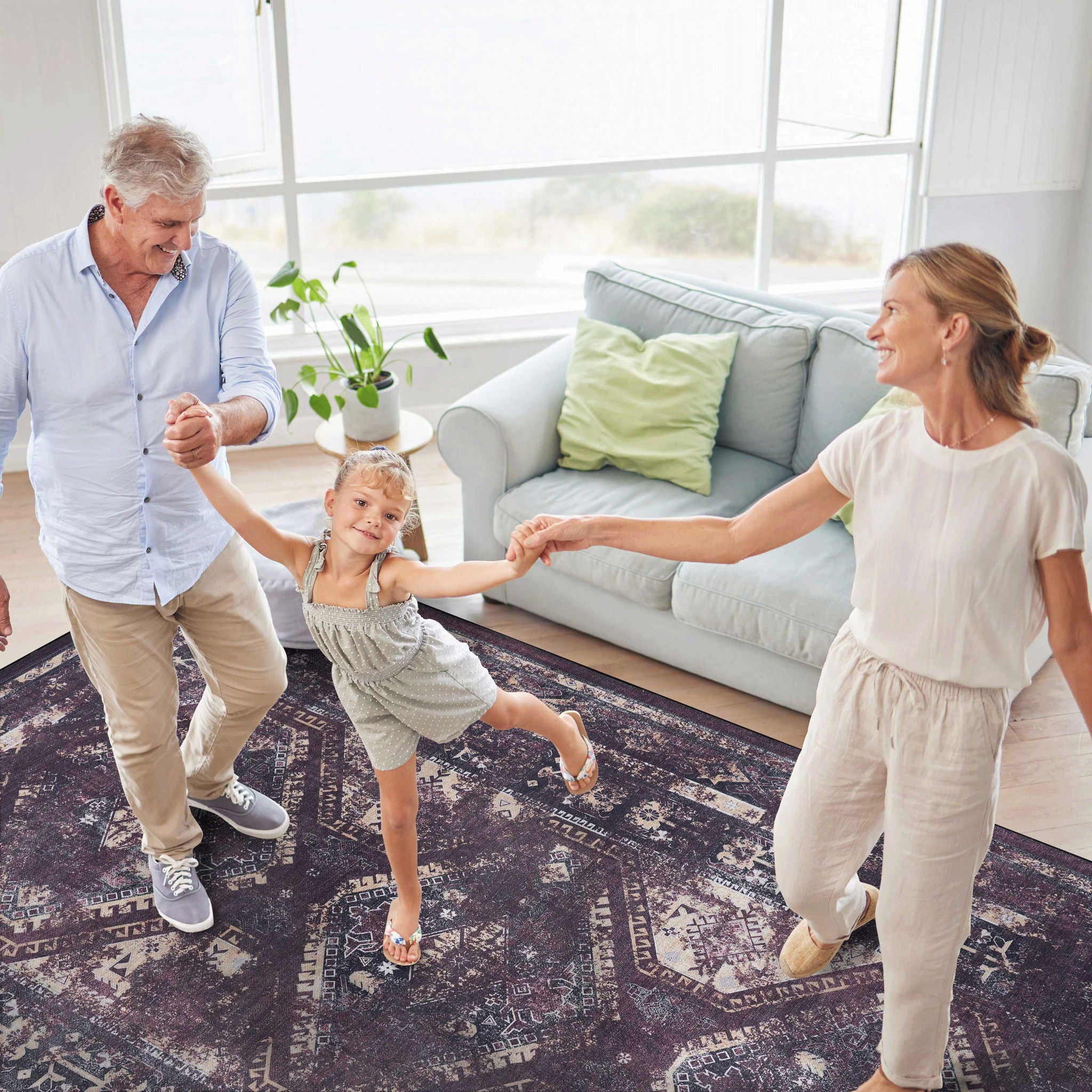 Maval - 8' X 10' Washable Area Rug - Black / Burgundy