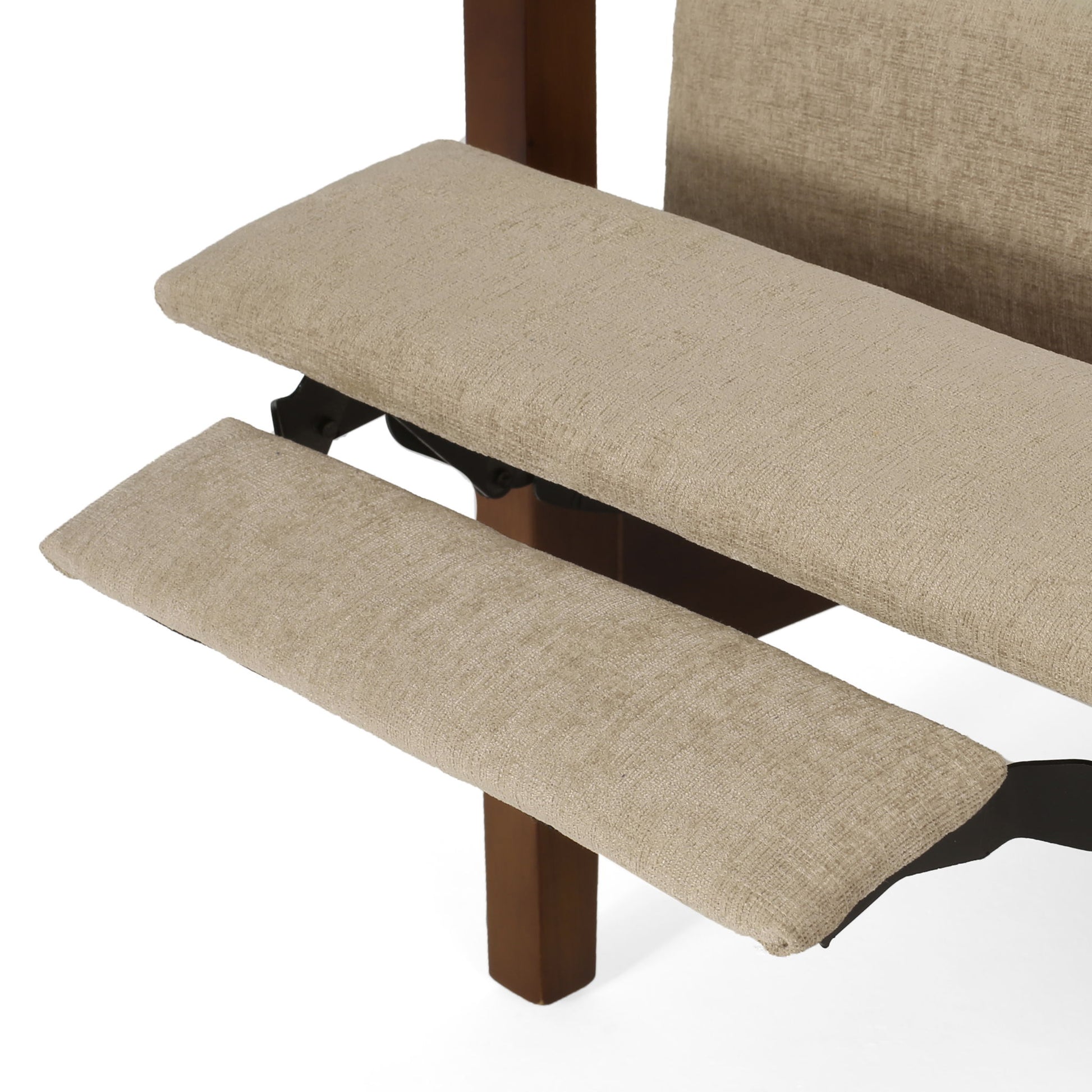 Contemporary Wide Hand Manual Club Recliner - Best Buy Furniture
