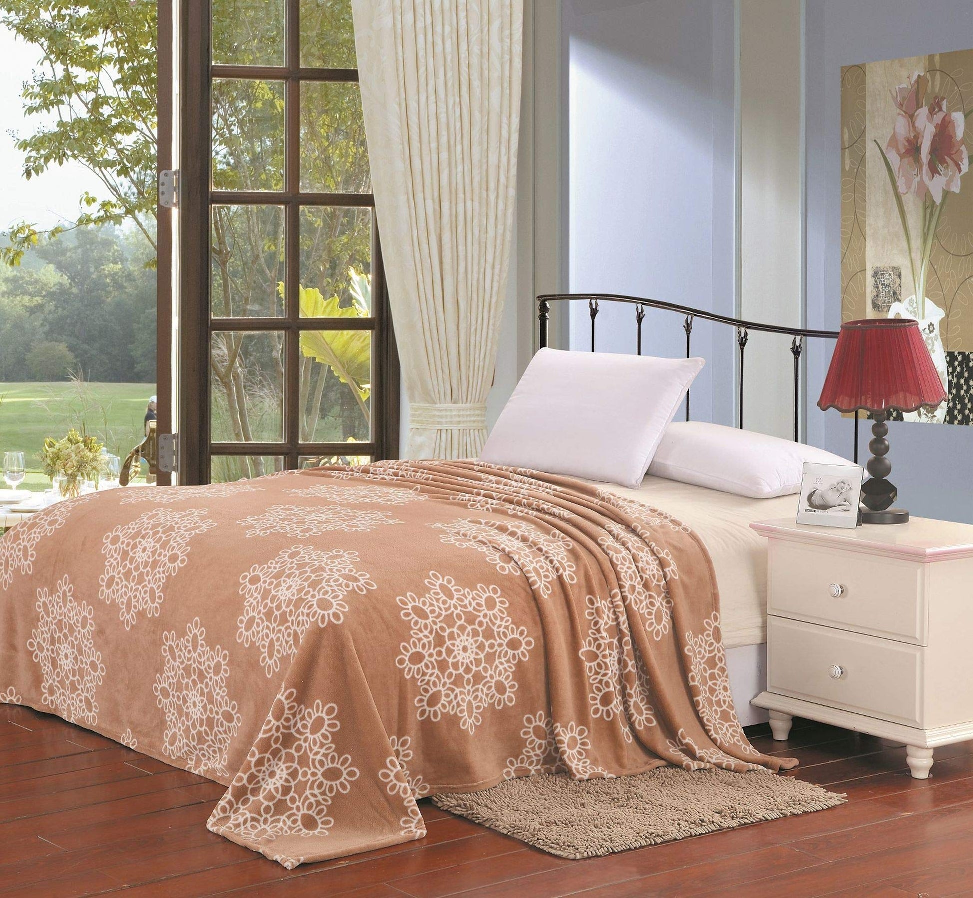 Faith, Hope, Love Home Decor Home Essentials Daisy Microplush Blanket - Best Buy Furniture