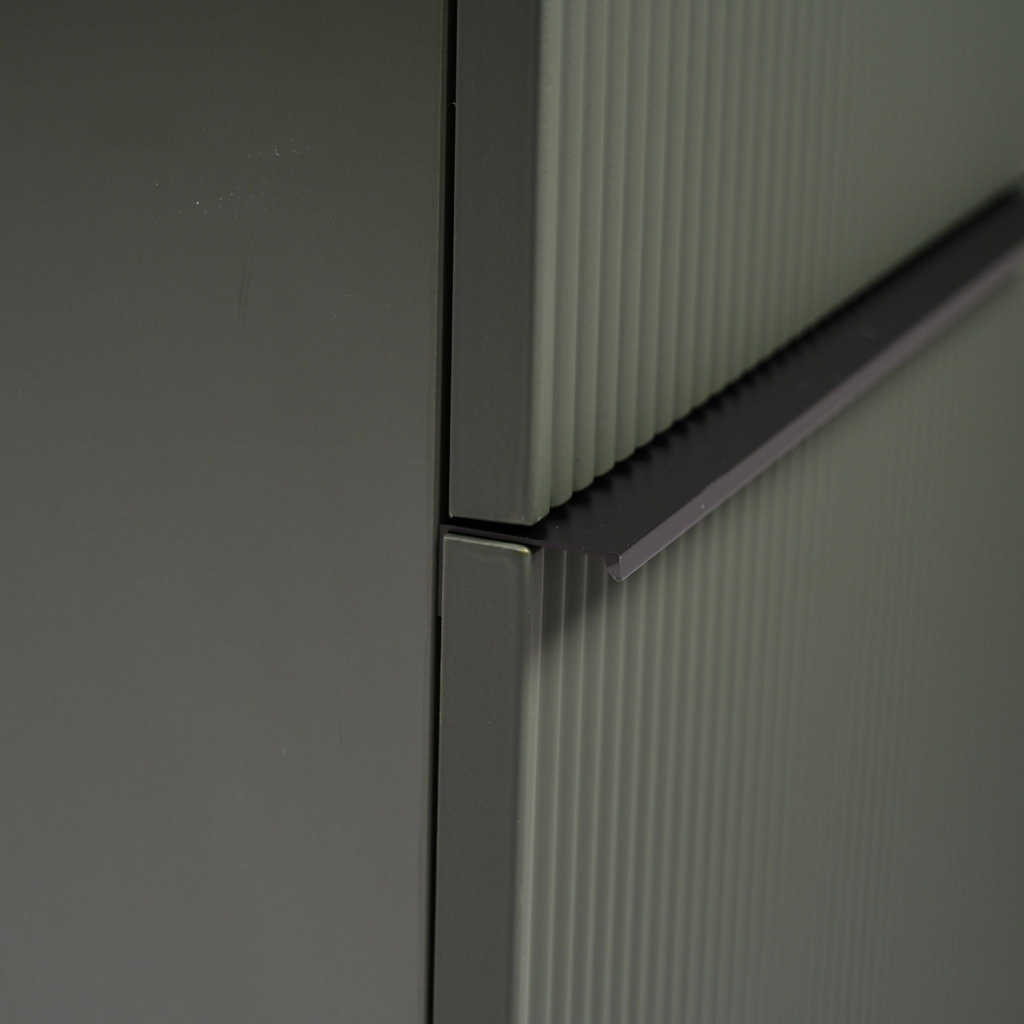 Fluted Bathroom Vanity With Ceramic Sink, Soft Close Slides