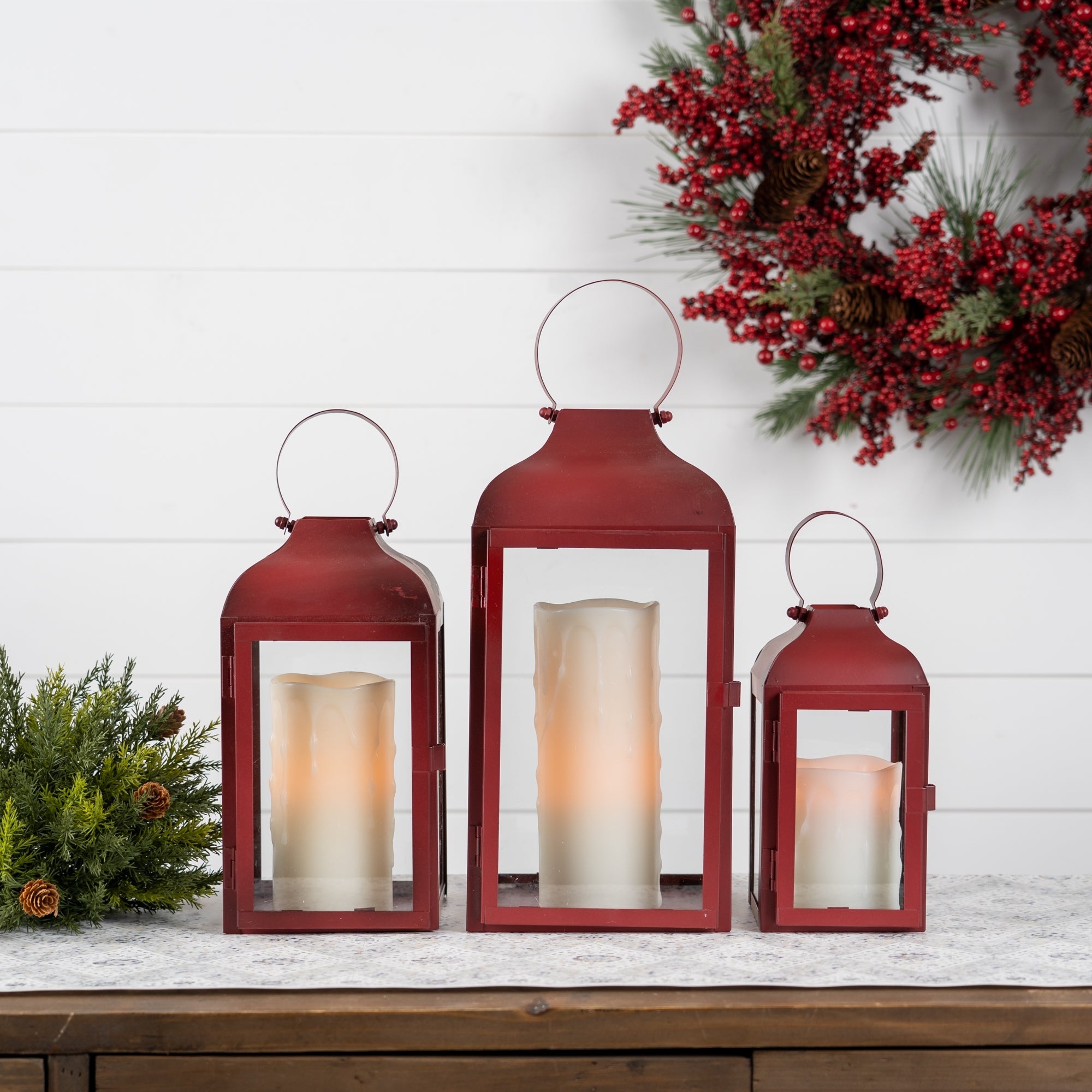 Modern Red Metal Lantern (Set of 3)