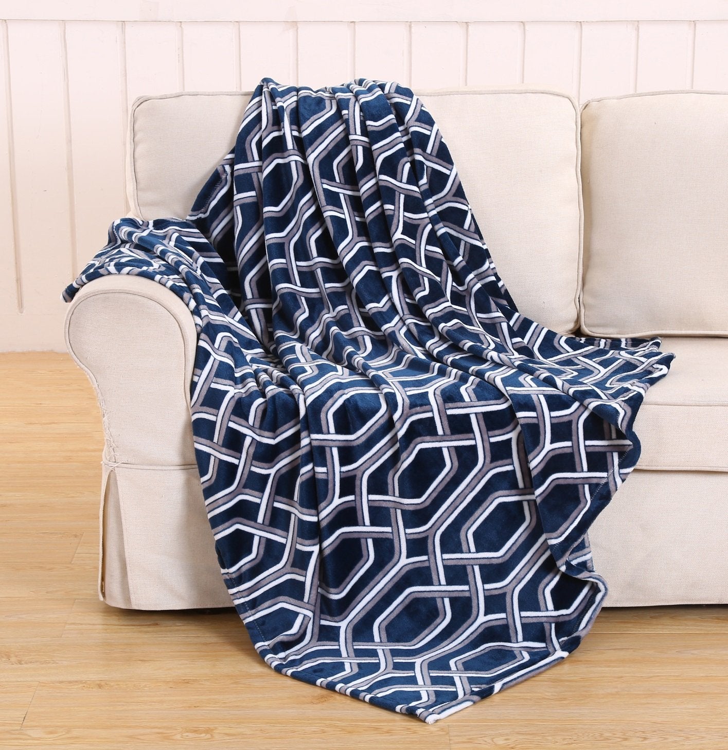 Faith, Hope, Love Home Decor Velvet Touch Microplush Throw Blanket - Best Buy Furniture