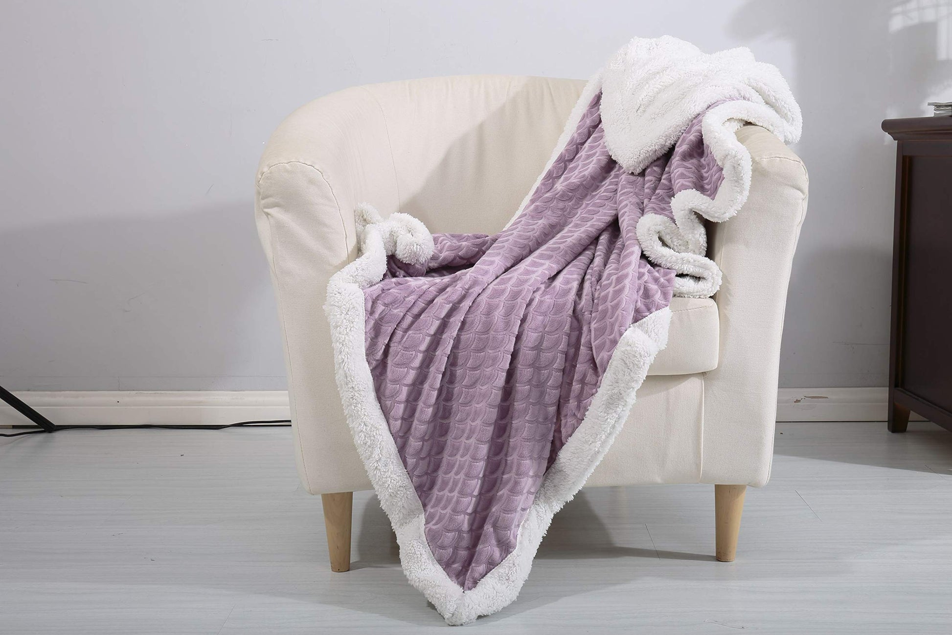 Decor&More Home Essentials Mermaid Oversized Sherpa Blanket - Best Buy Furniture