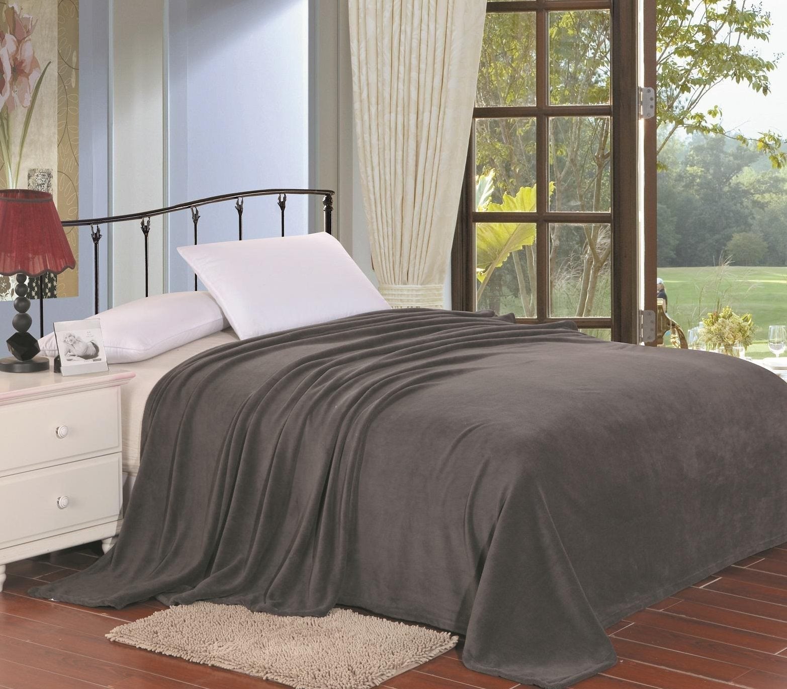 Decor&More Simply Lush Solid Microplush Blanket - Best Buy Furniture