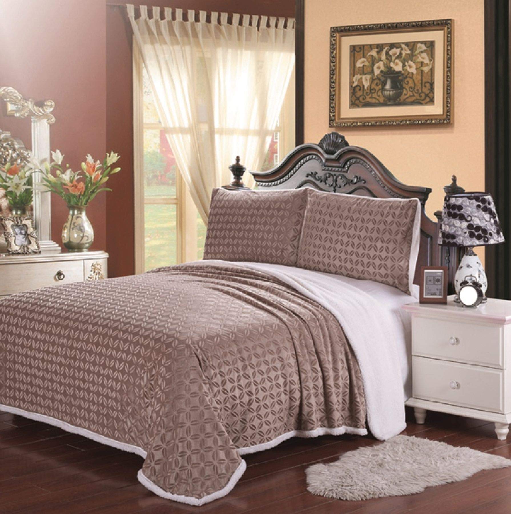 Faith, Hope, Love Home D??cor Home Essentials Fantasia Sherpa Blanket - Best Buy Furniture