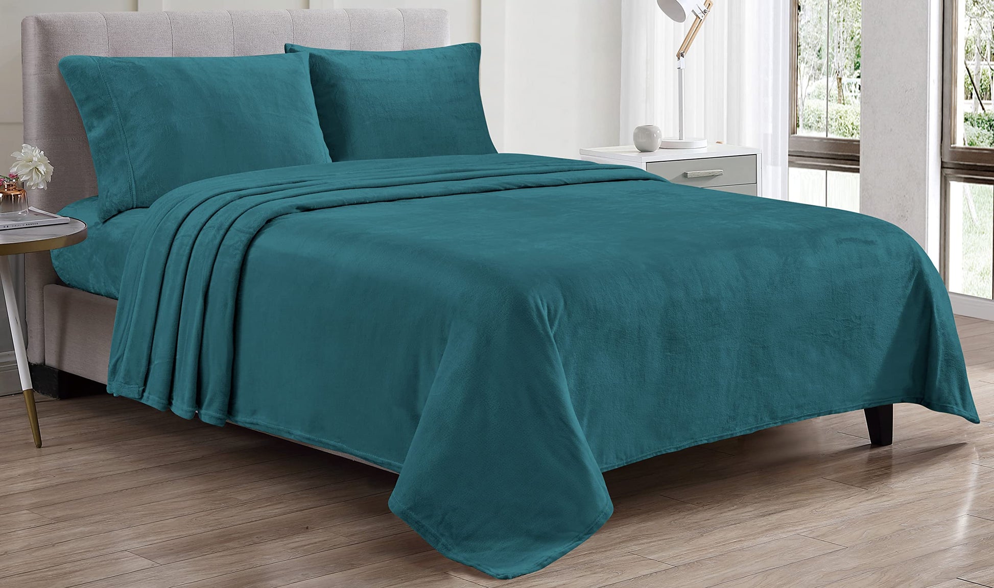 Luxury Elegance 4 Piece King Size Extra Soft Velvet Touch Microplush Sheet Set - Teal - Best Buy Furniture