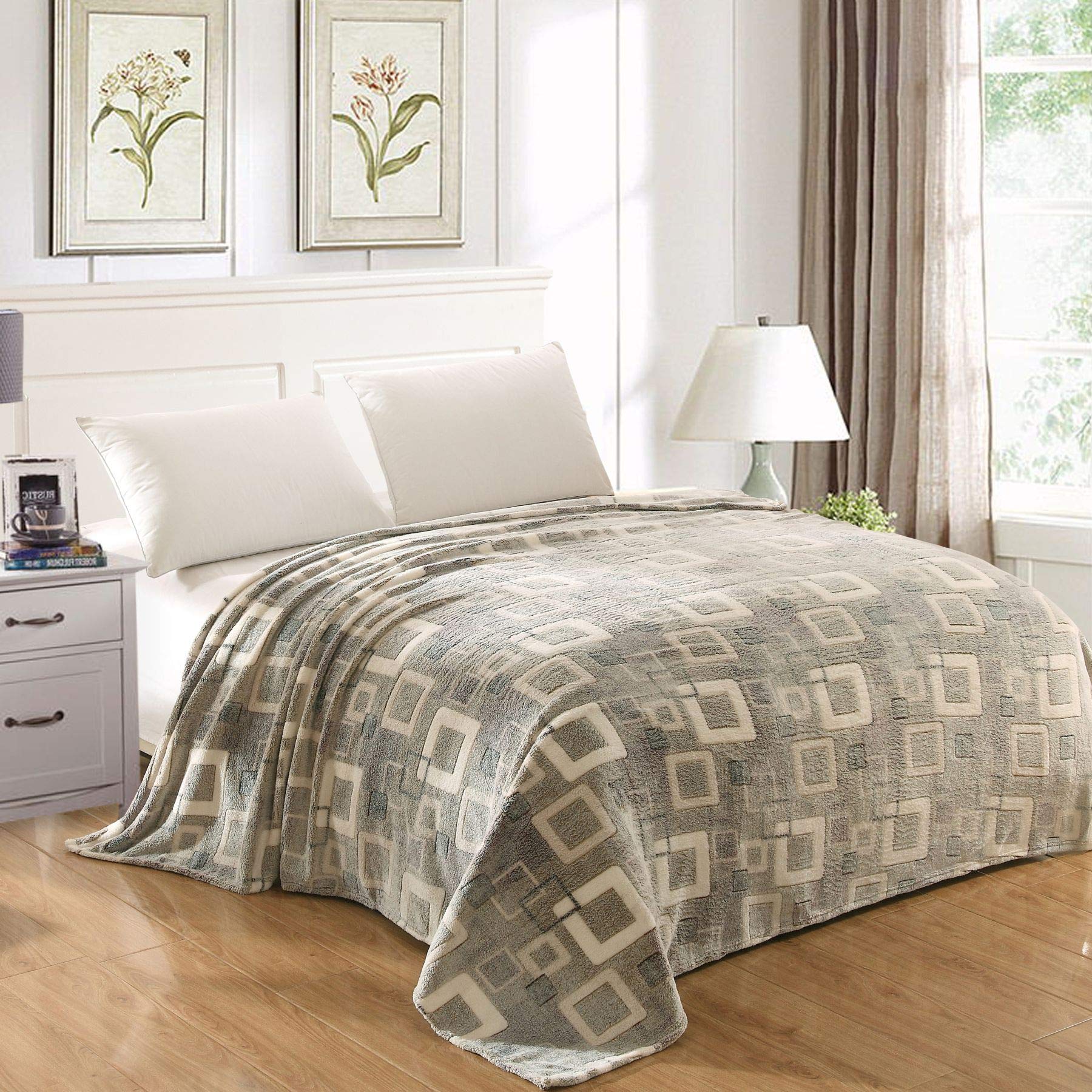 Decor&More Home Essentials Cameo Microplush Blanket - Best Buy Furniture