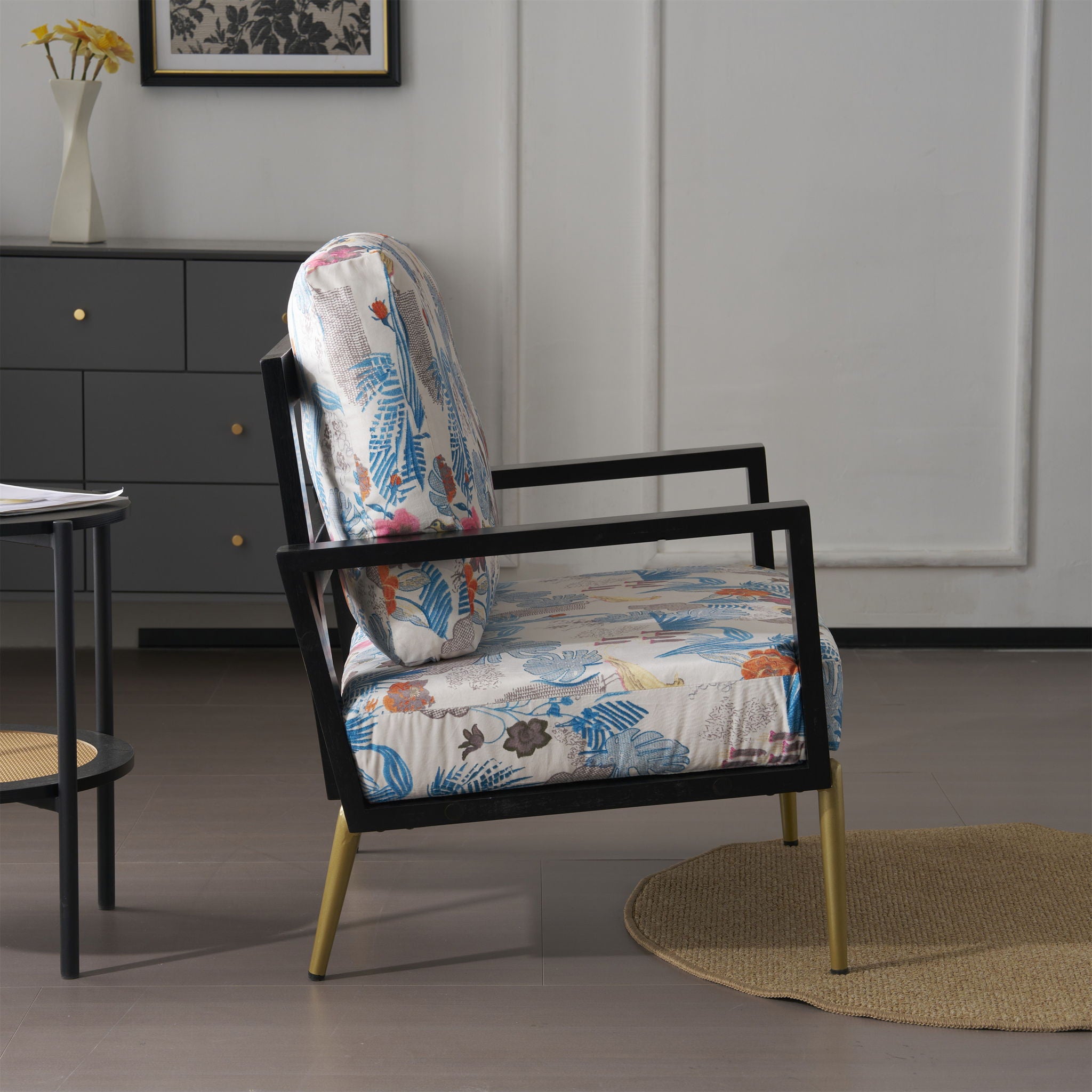 Modern Armchair With Solid Wood Frame