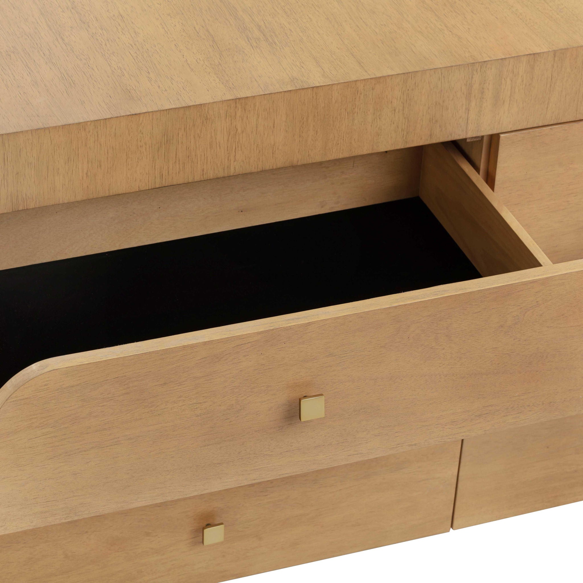 Hump - 6 Drawer Dresser