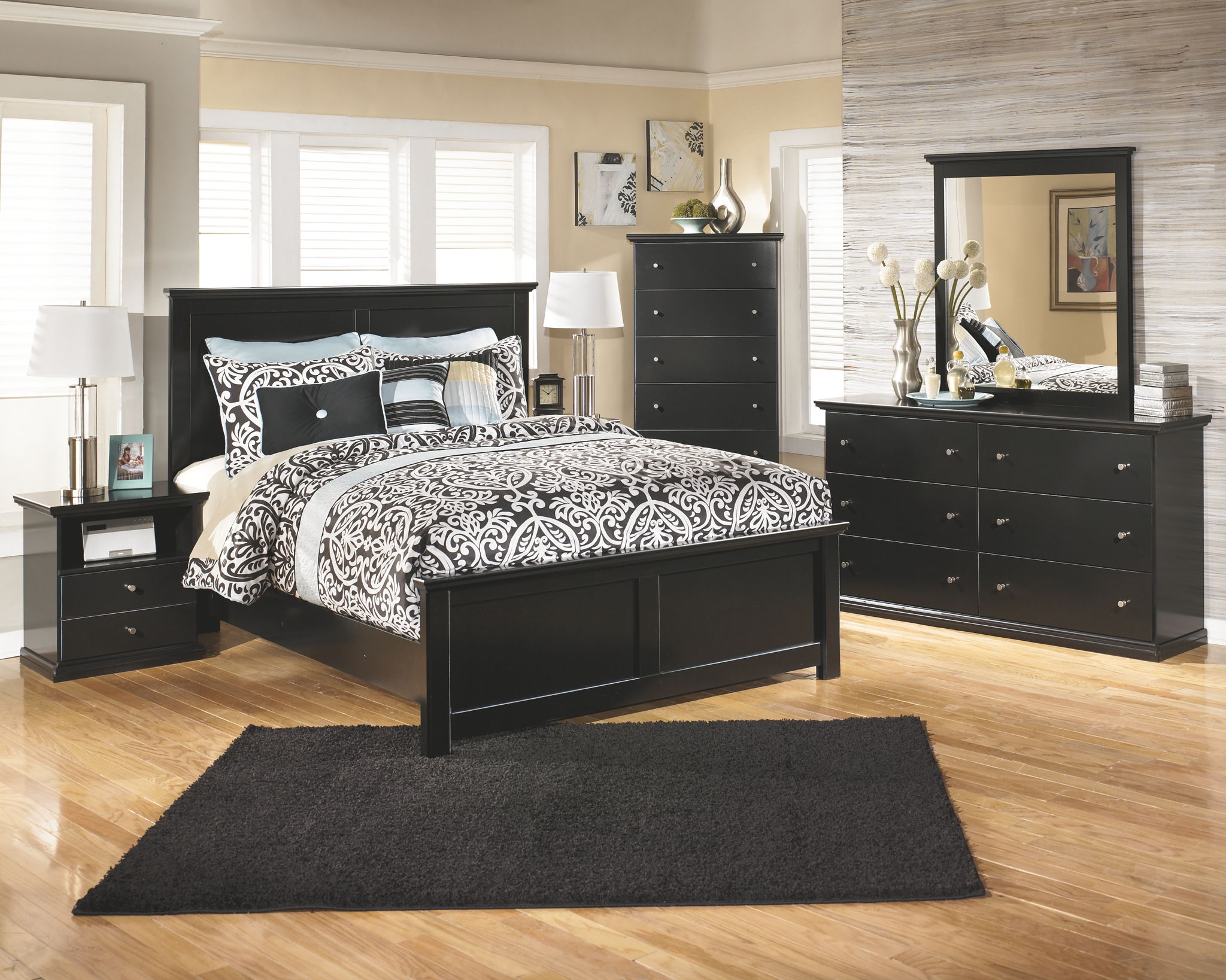 Maribel - Five Drawer Chest - Black