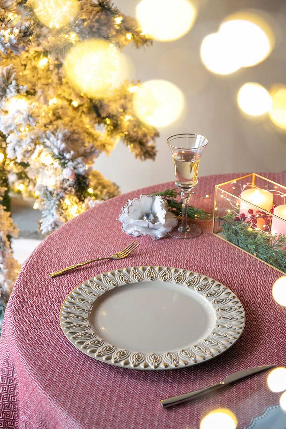 Elegant Plastic Charger Plate (Set of 8)