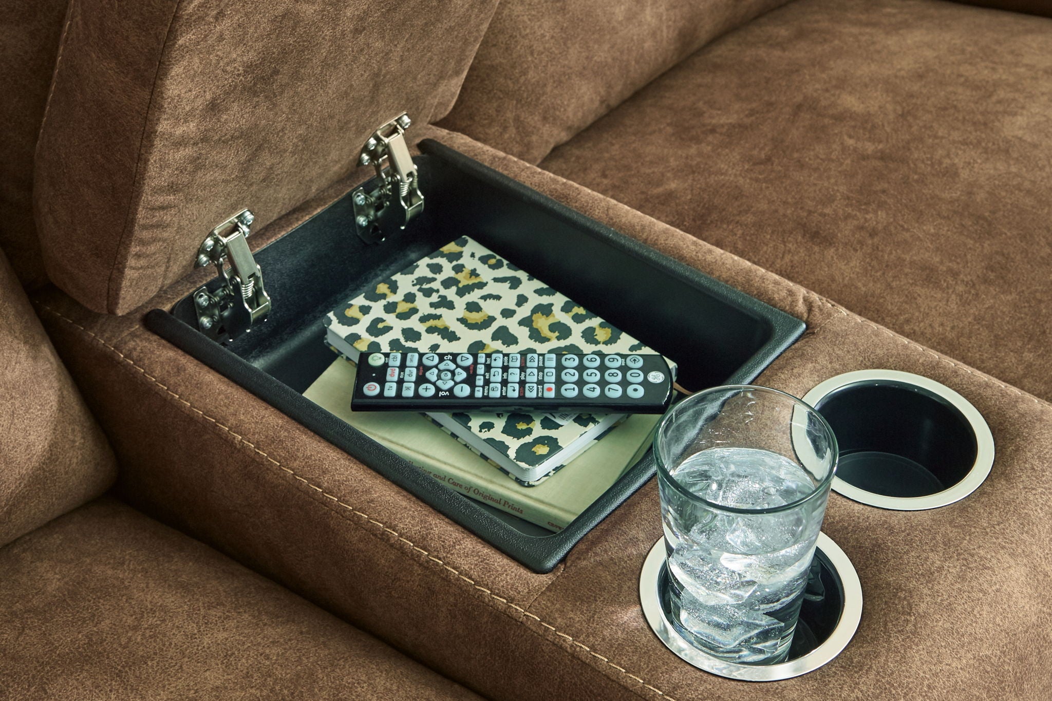 Edenwold - Dbl Reclining Loveseat with Console - Brindle - Best Buy Furniture