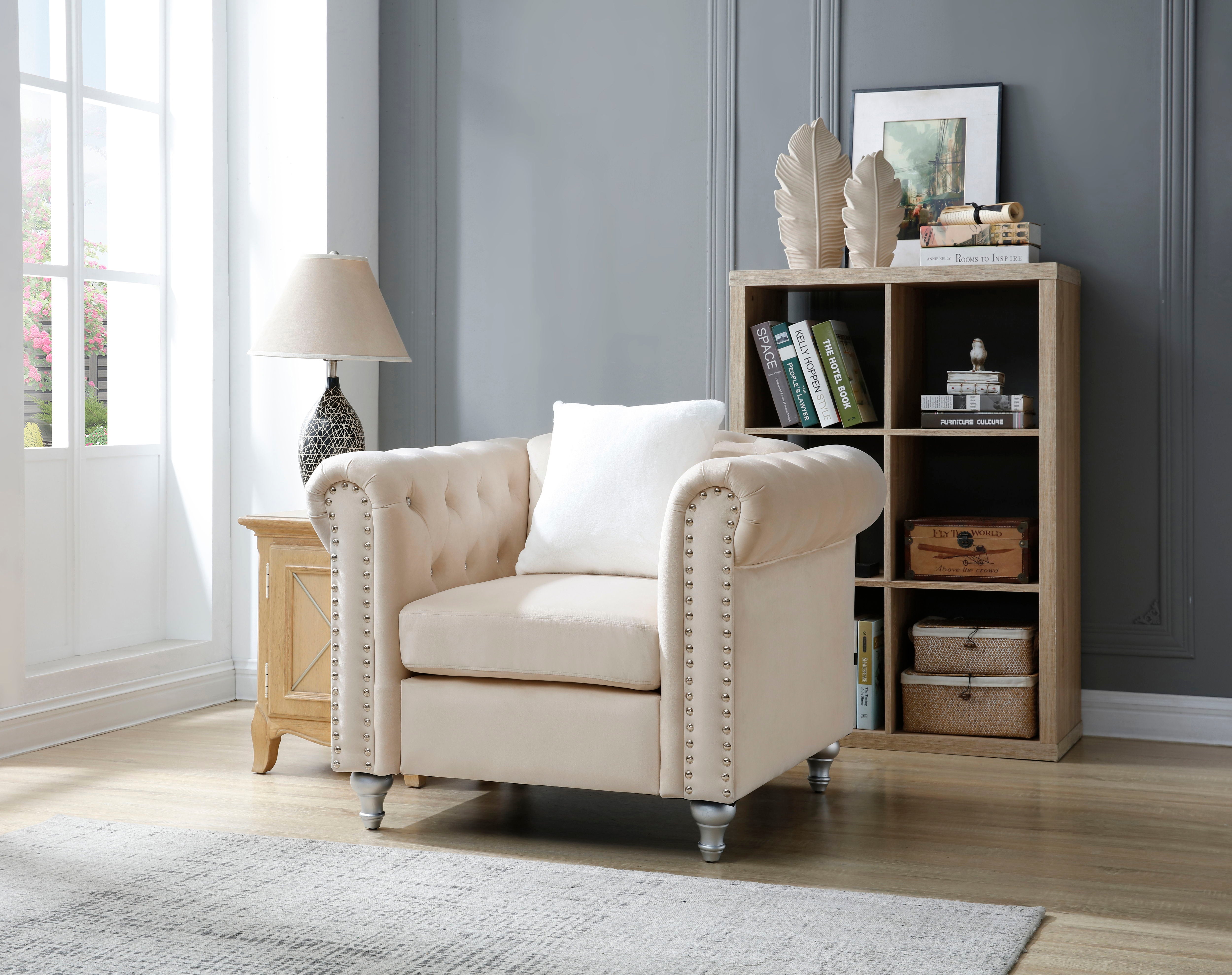 Stylish Contemporary Lounge Chair - Best Buy Furniture