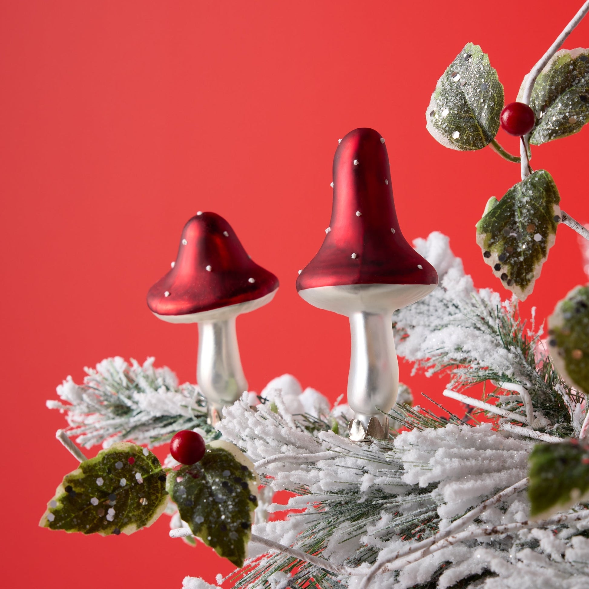 Frost-Glass-Mushroom-Clip-Ornament-(Set-of-12)-Christmas-Ornaments