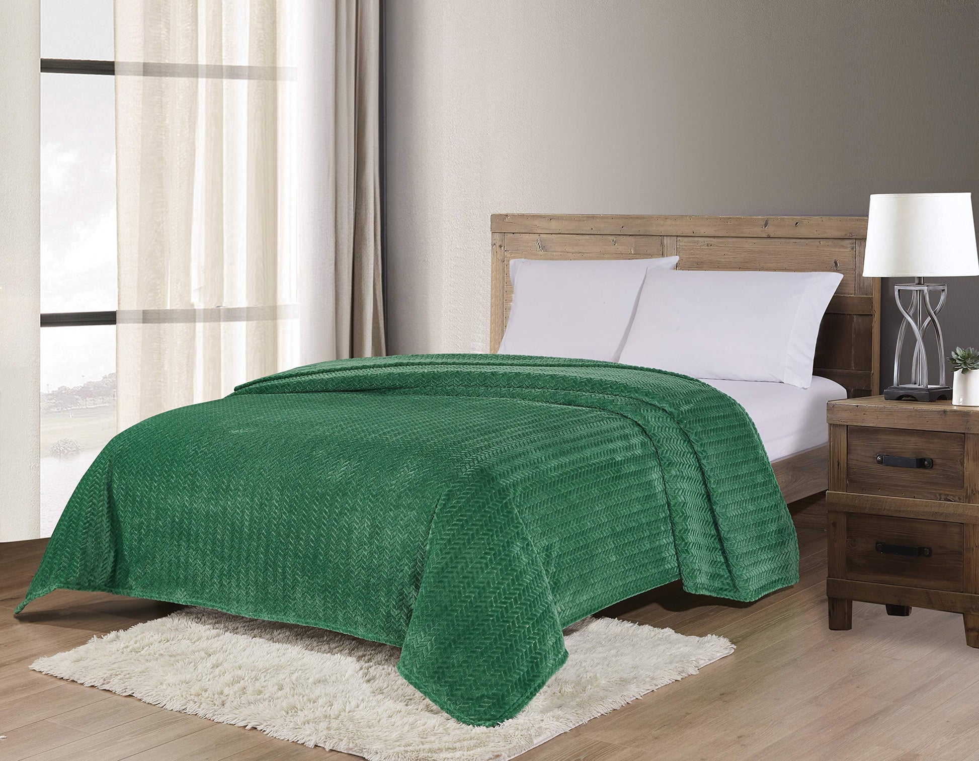 Decor&More HomeEssentials Extra Heavy and Plush Chevron Braided Microplush Jacquard Blanket - Best Buy Furniture