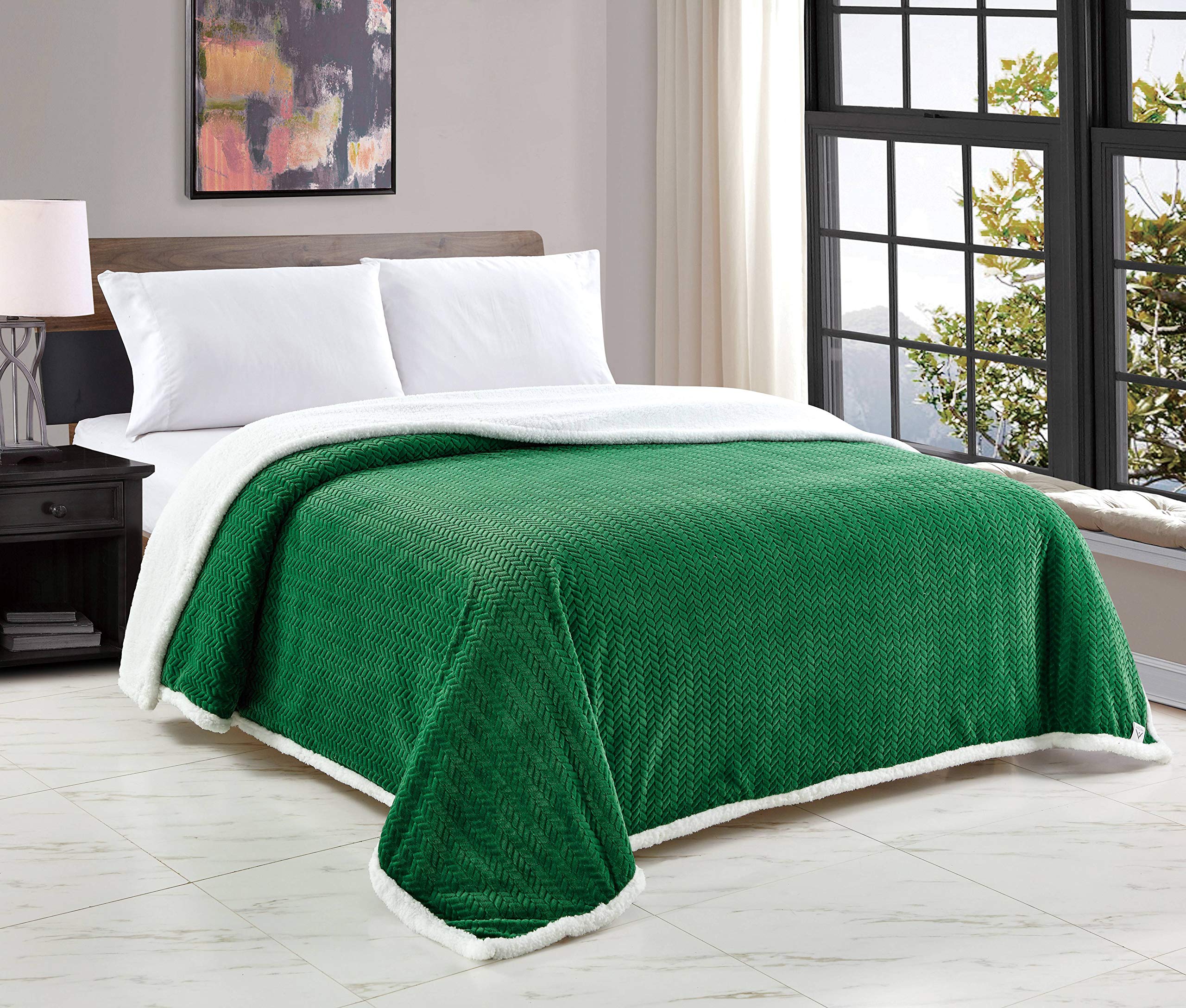 Decor&More HomeEssentials Extra Heavy and Plush Chevron Braided King Size Microplush Jacquard Blanket with Sherpa Backing (108" x 90") - Burgundy - Best Buy Furniture