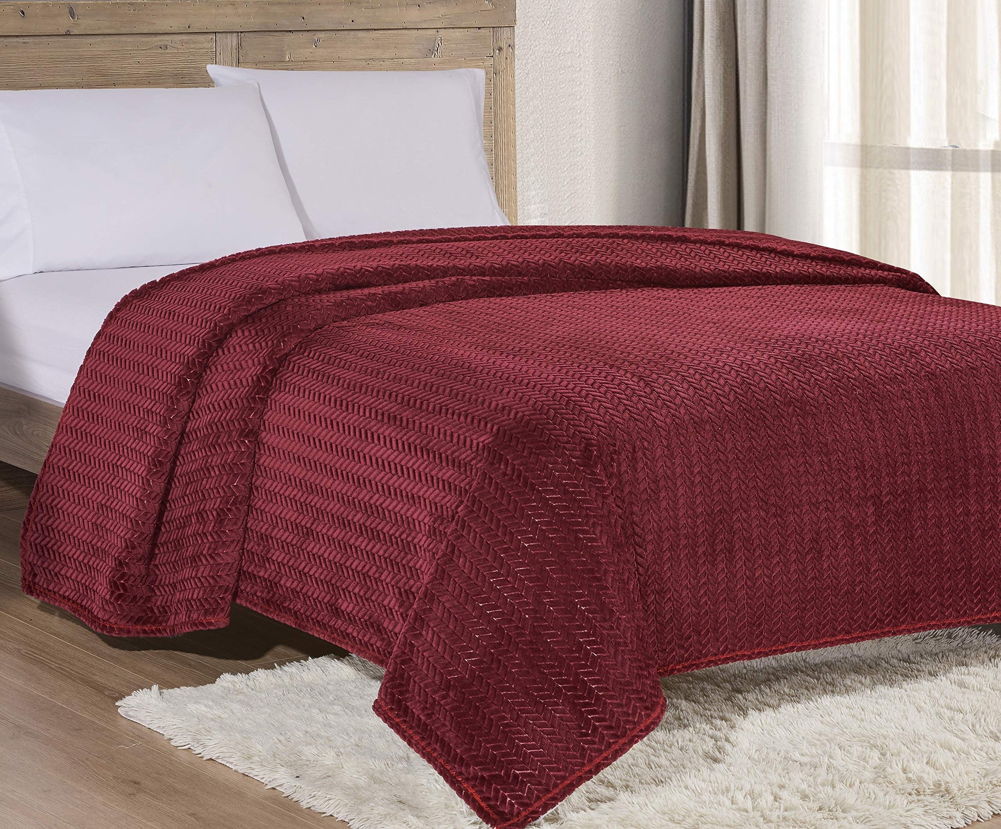 Decor&More HomeEssentials Extra Heavy and Plush Chevron Braided Microplush Jacquard Blanket - Best Buy Furniture