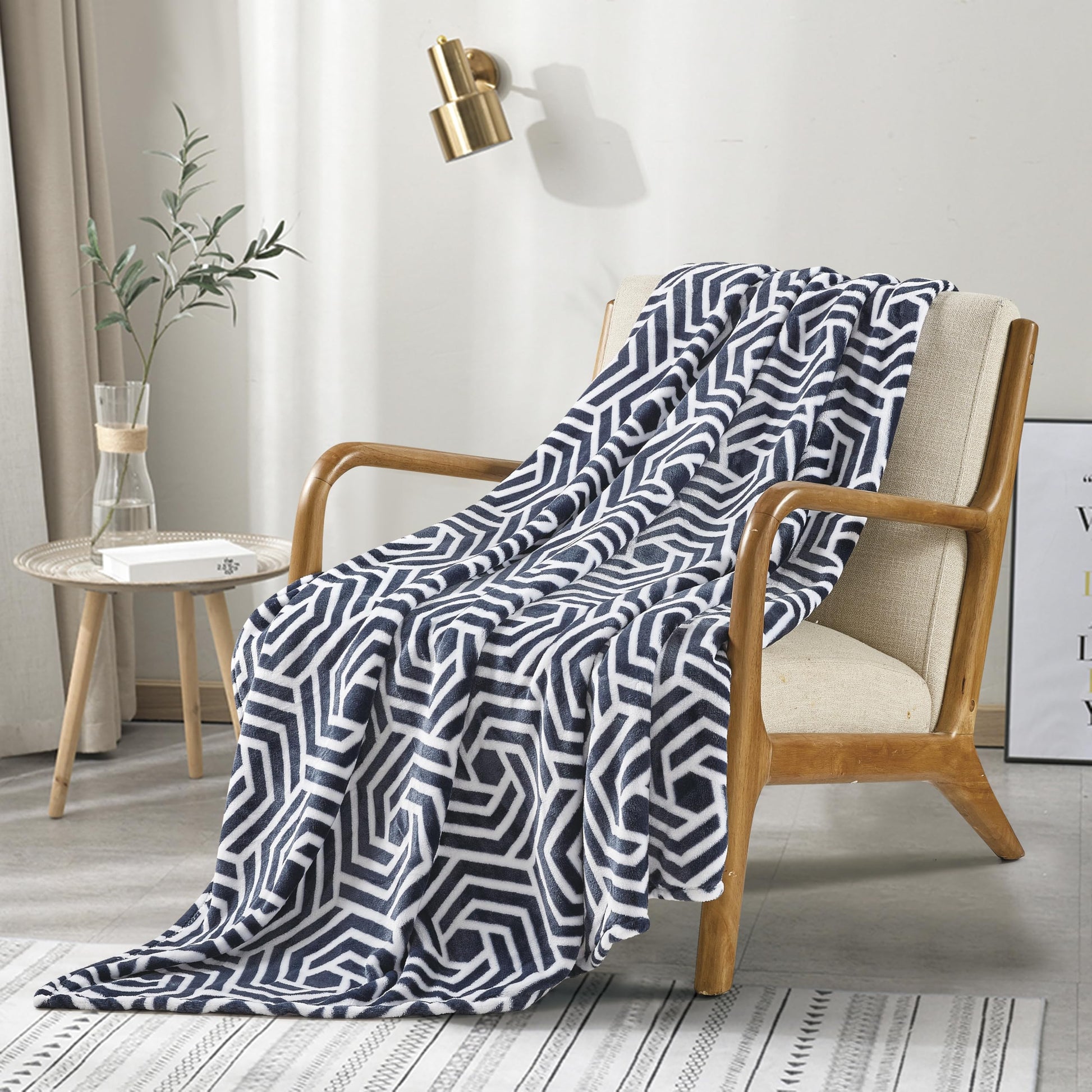 Faith, Hope, Love Home Decor Azamera Throw Blanket - Best Buy Furniture