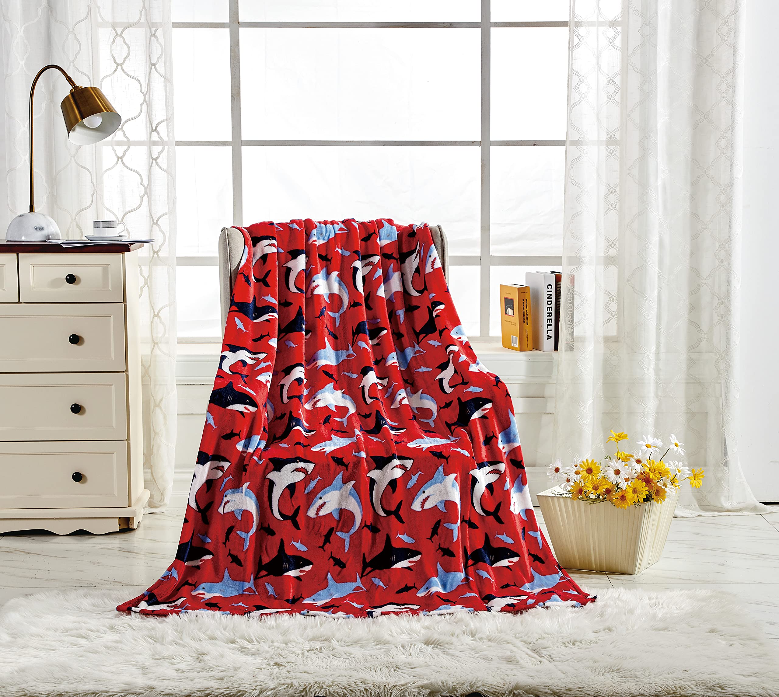 Decor&More American Pride Collection Microplush Throw Blanket (50" x 60") - Best Buy Furniture