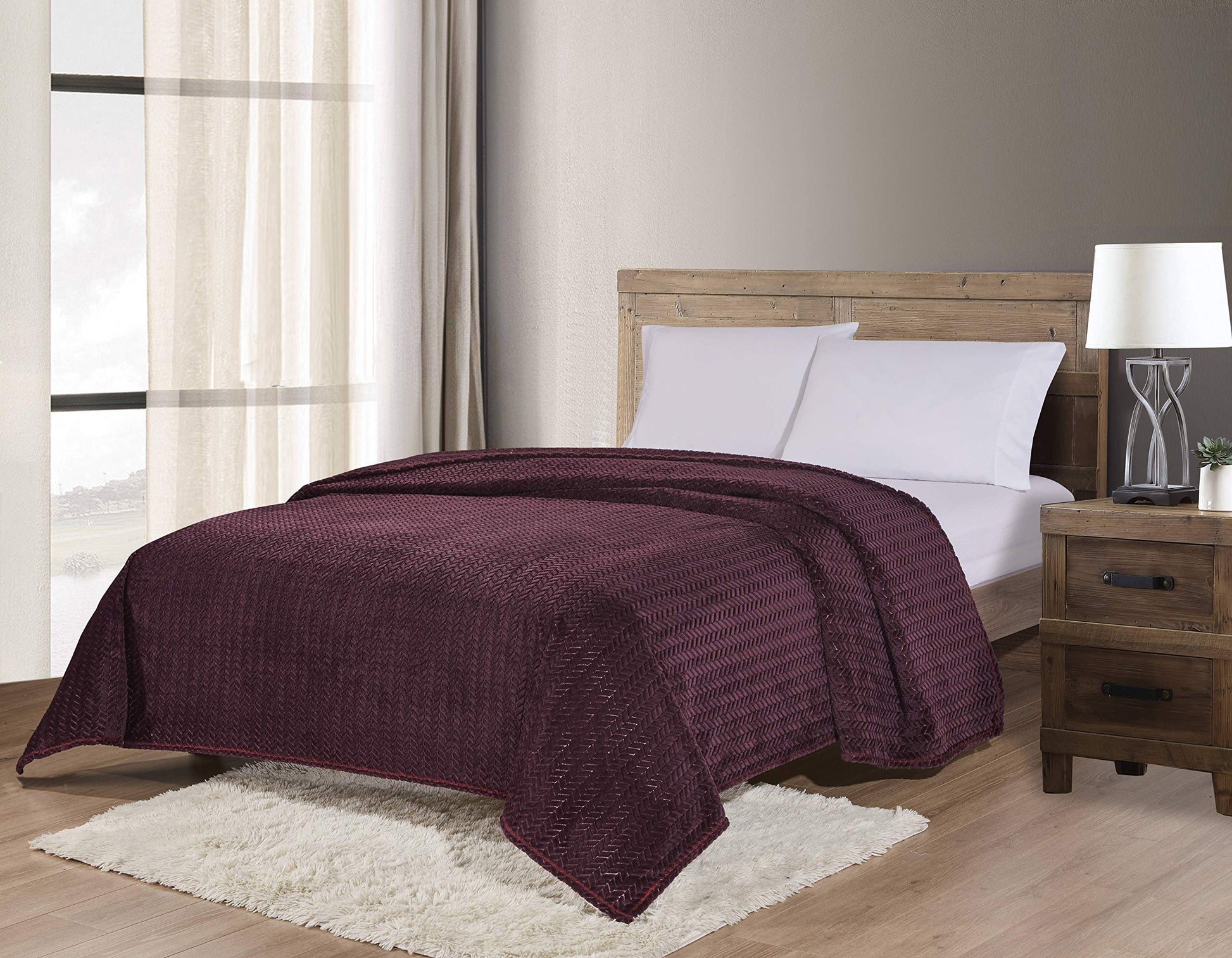 Decor&More HomeEssentials Extra Heavy and Plush Chevron Braided Microplush Jacquard Blanket - Best Buy Furniture