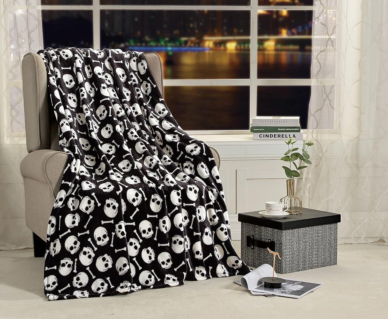 Happy Halloween Microplush Throw Blanket (50 X 60 Inch) - Pumpkins - Best Buy Furniture
