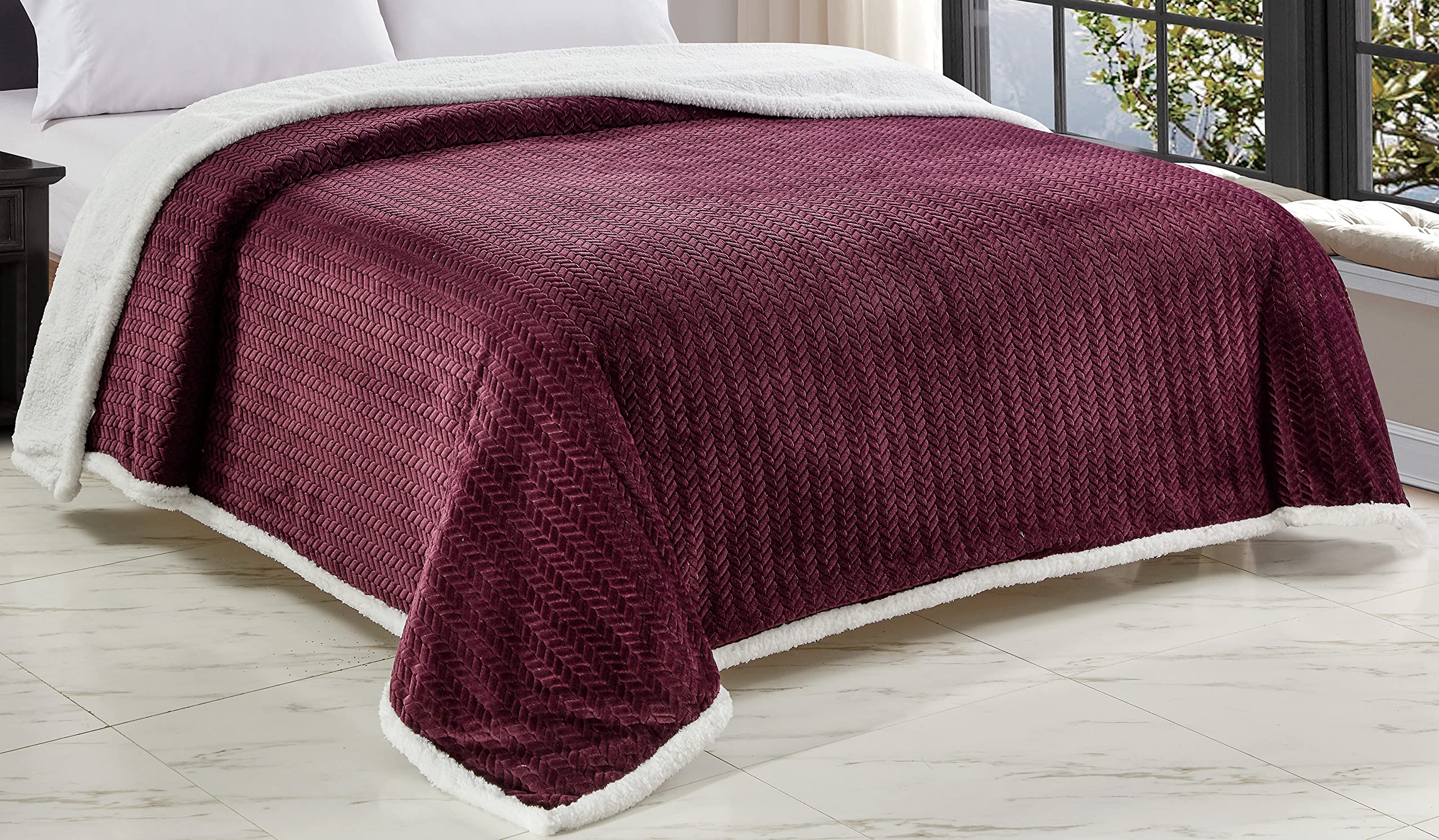 Decor&More HomeEssentials Extra Heavy and Plush Chevron Braided King Size Microplush Jacquard Blanket with Sherpa Backing (108" x 90") - Burgundy - Best Buy Furniture