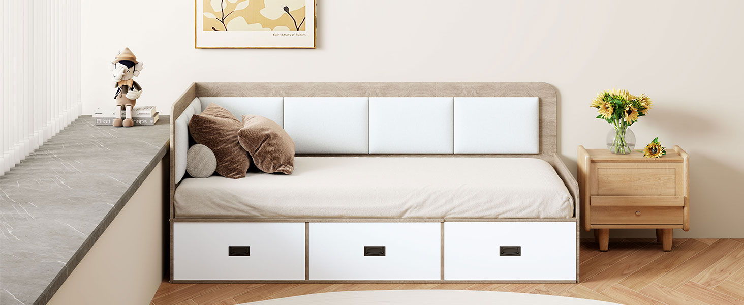 Daybed With 3 Drawers And 3 Storage Compartments