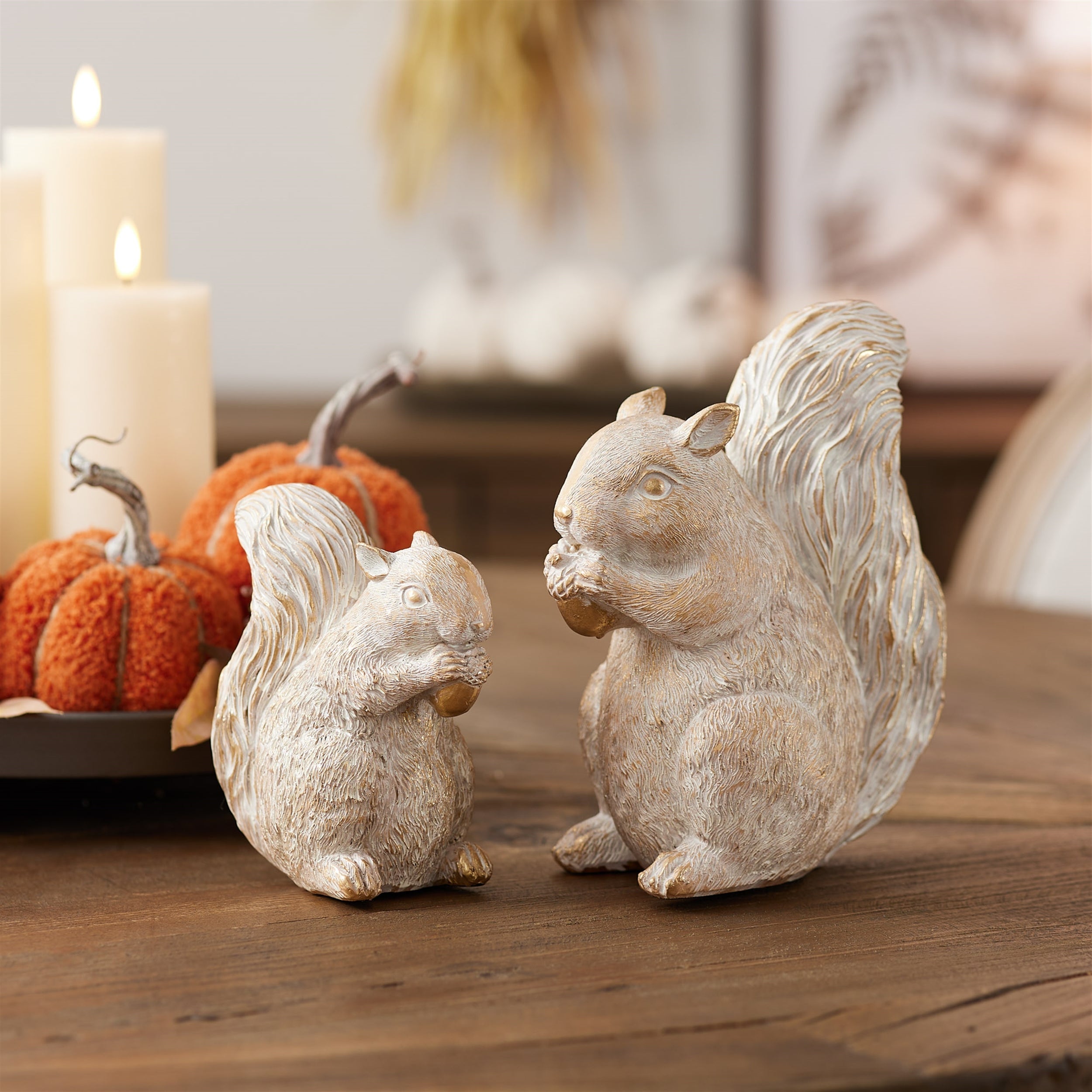 Etched squirrel with acorn figurine (set of 2)