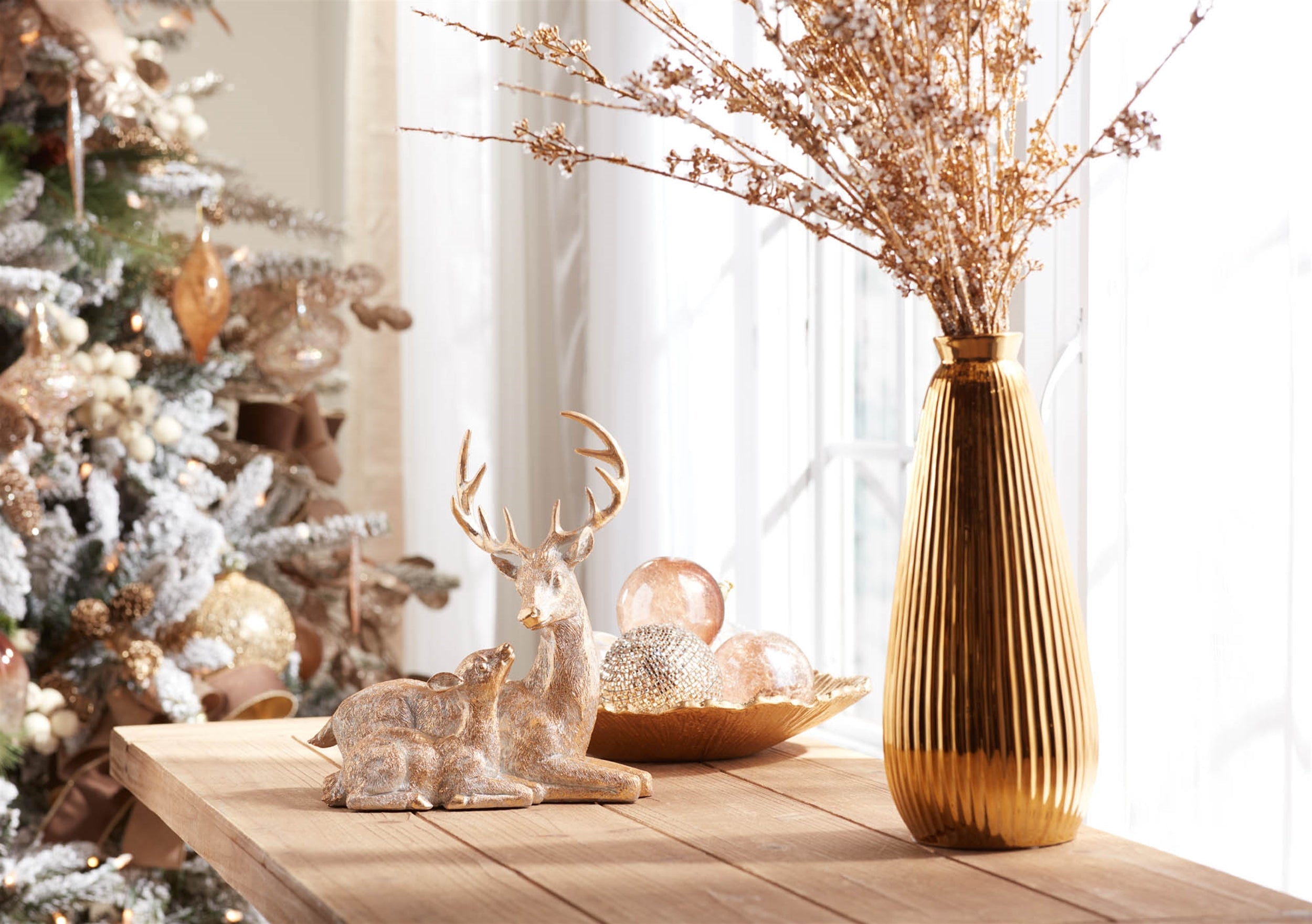 Holiday Deer with Fawn Figurine (Set of 2)