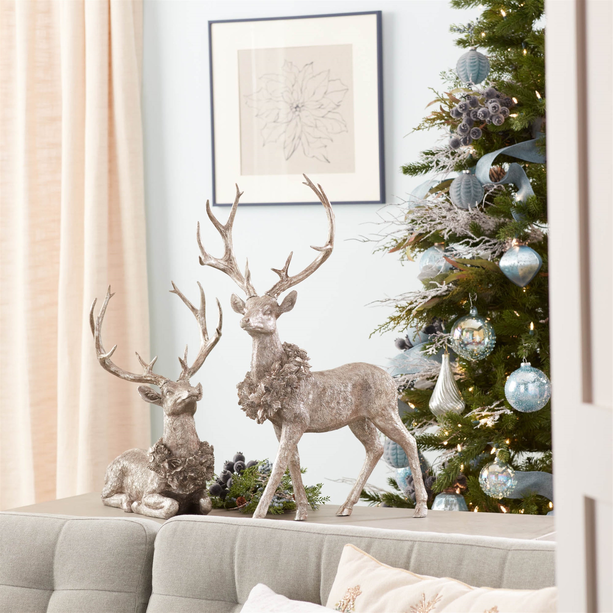 Holiday Deer Figurine (Set of 2)