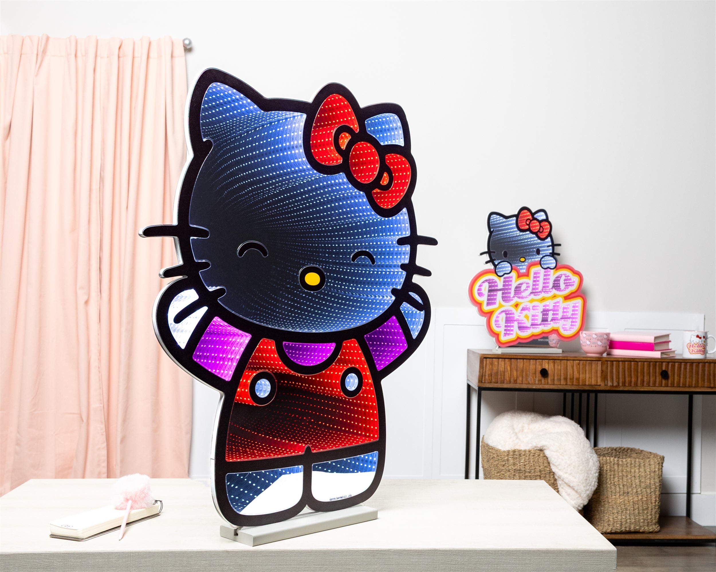 Hello Kitty®?  Ekkolight 32"H