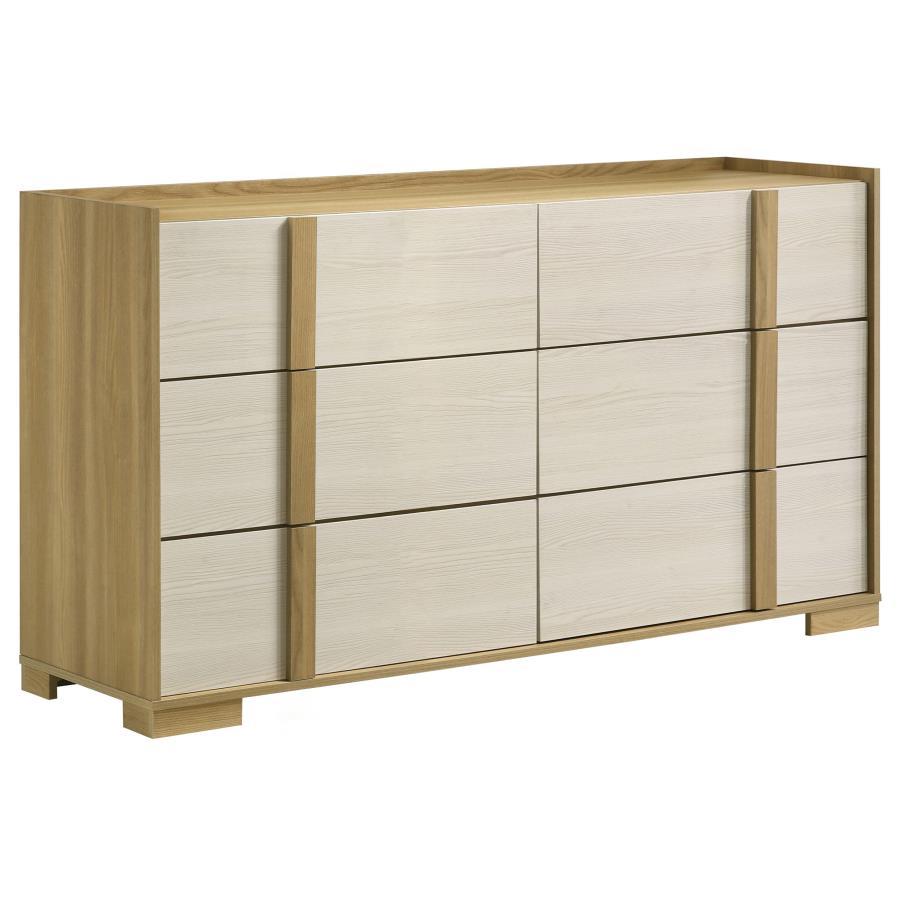 Hyland - Bedroom Set With LED
