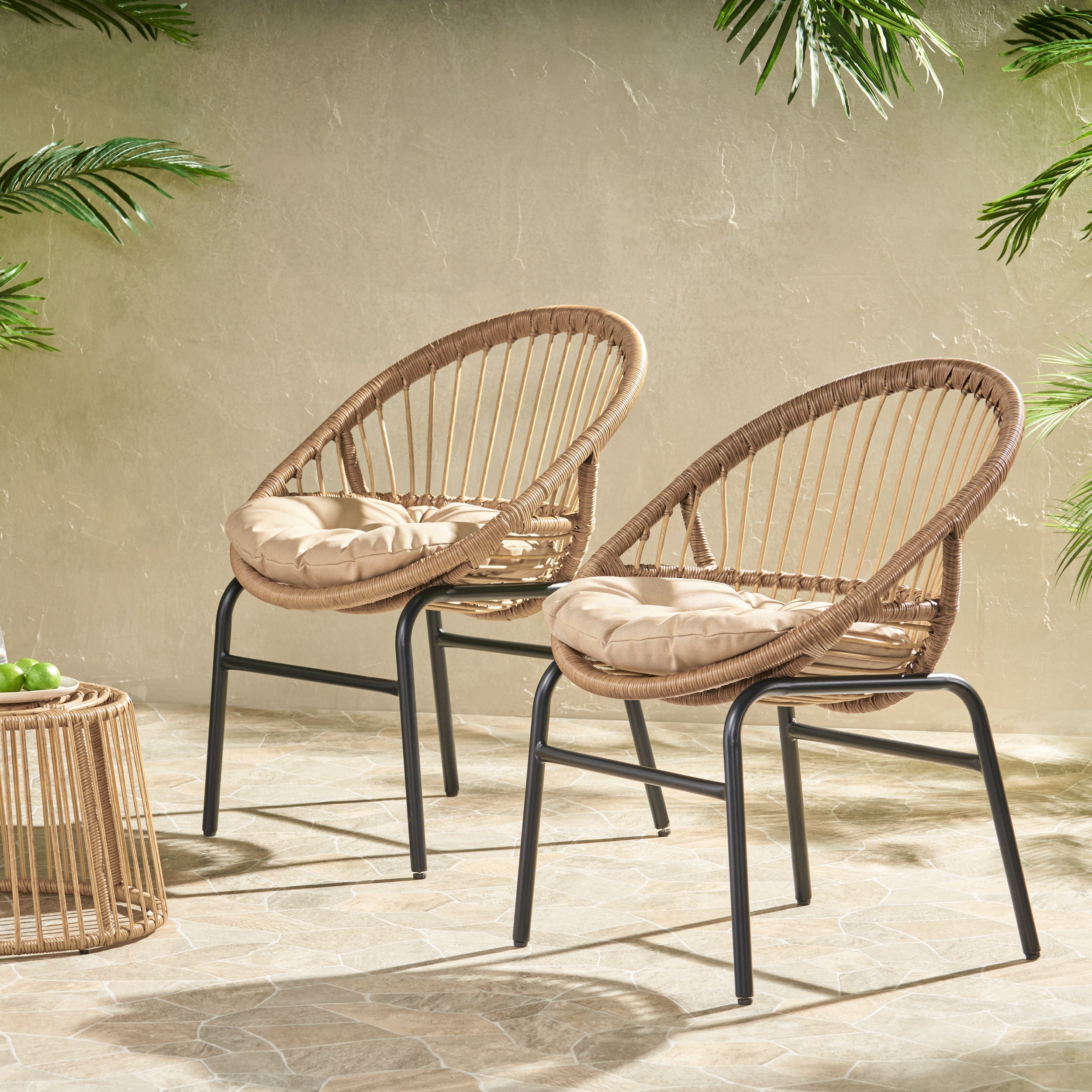 Outdoor Accent Chair with Curved Back and Basket Frame Set of 2