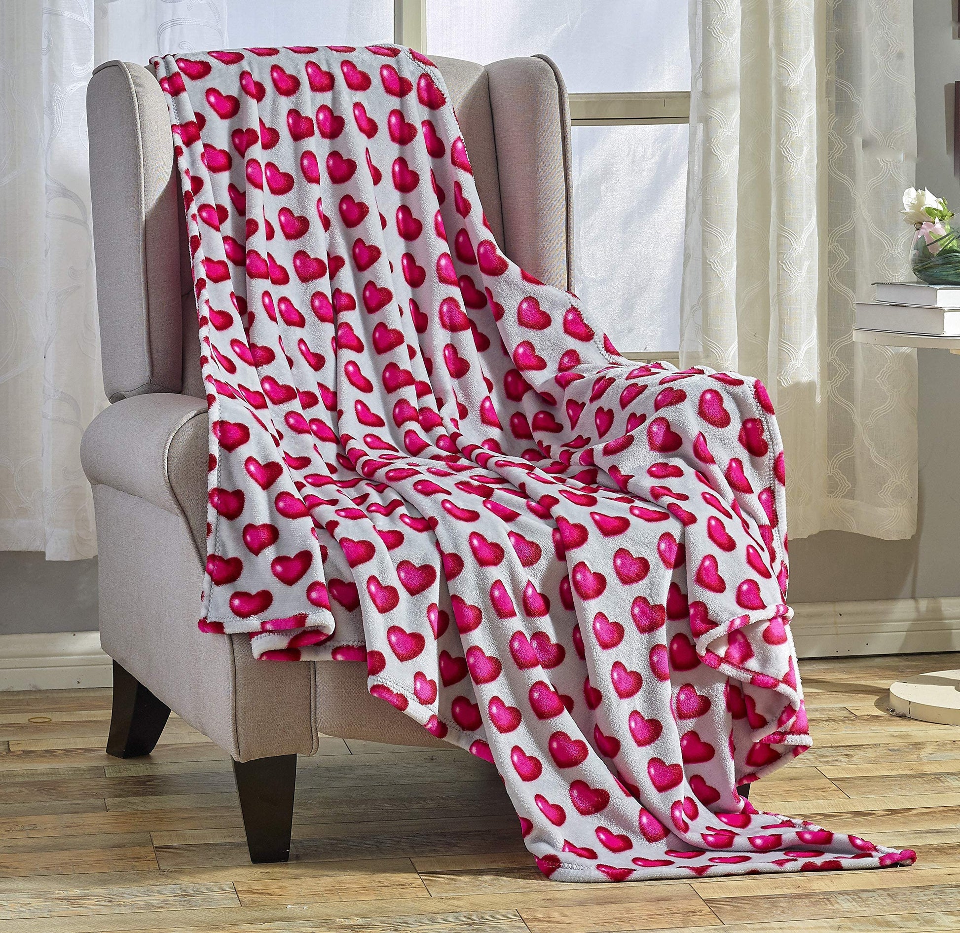 Decor&More Amor Eterno Be Mine Love Collection Valentine's Day Heart Ultra Plush Throw Blanket (50" x 60") - - Best Buy Furniture
