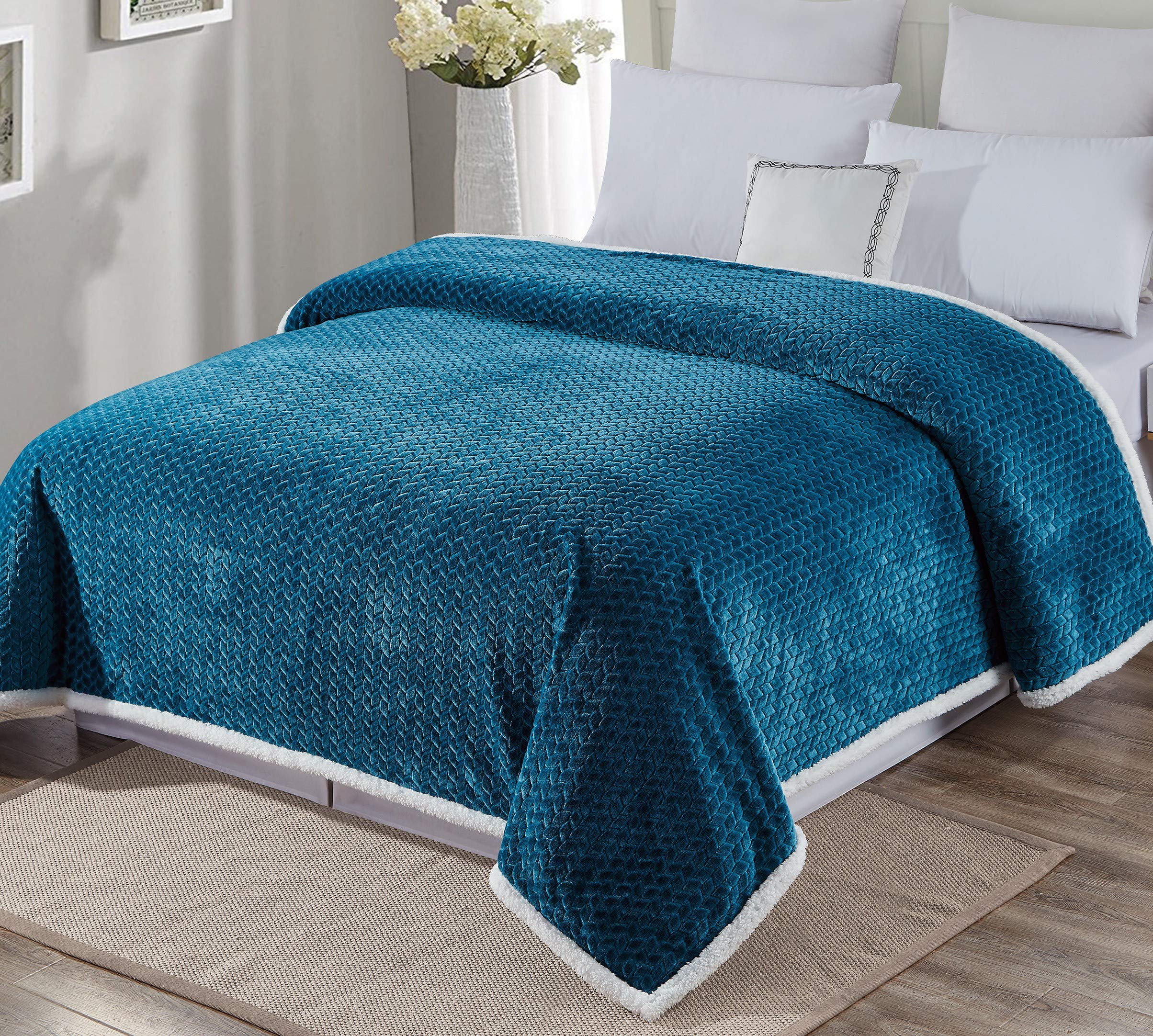 Decor&More Home Essentials Braided Sherpa Blanket - Best Buy Furniture