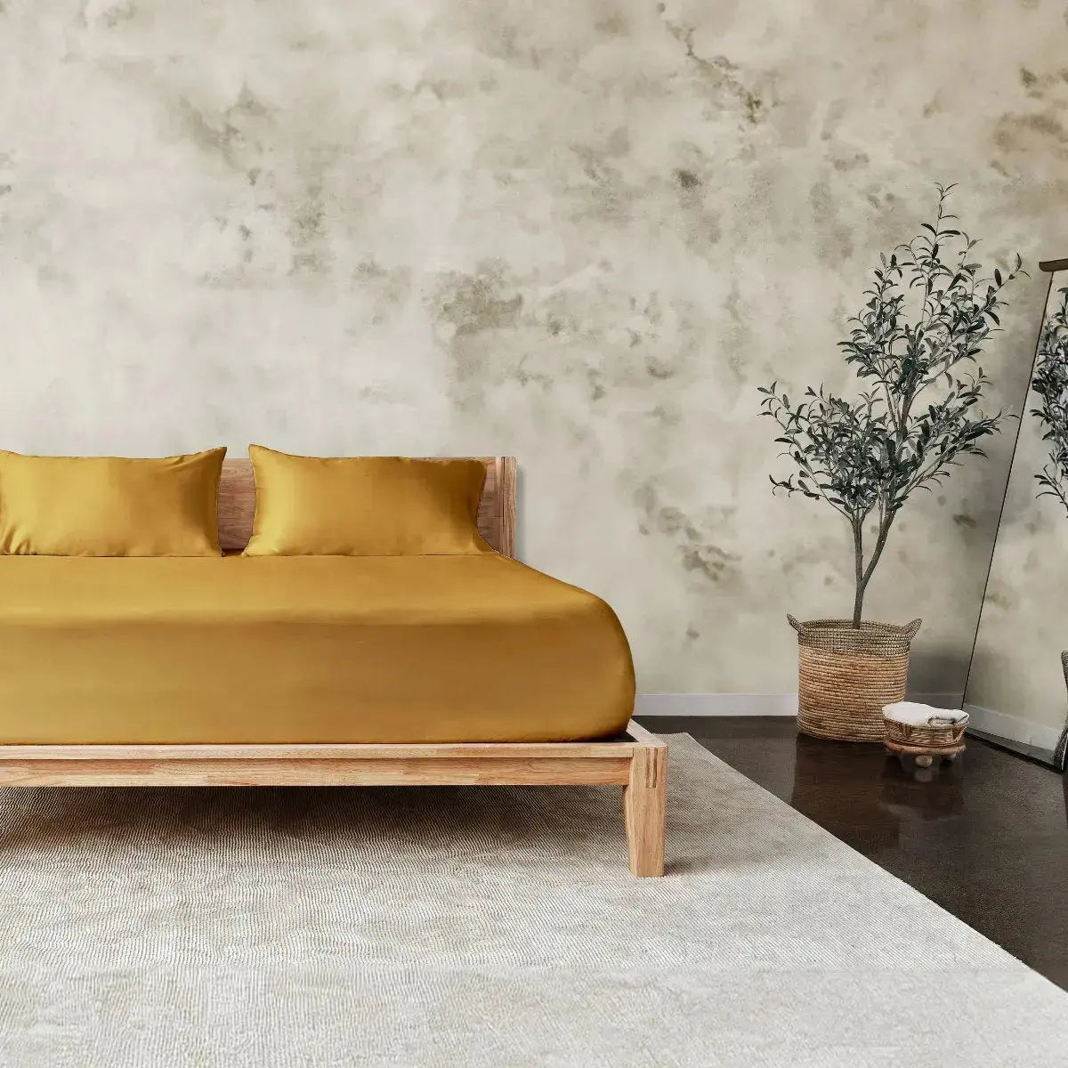 Luxe Bamboo Fitted Sheet by ettitude