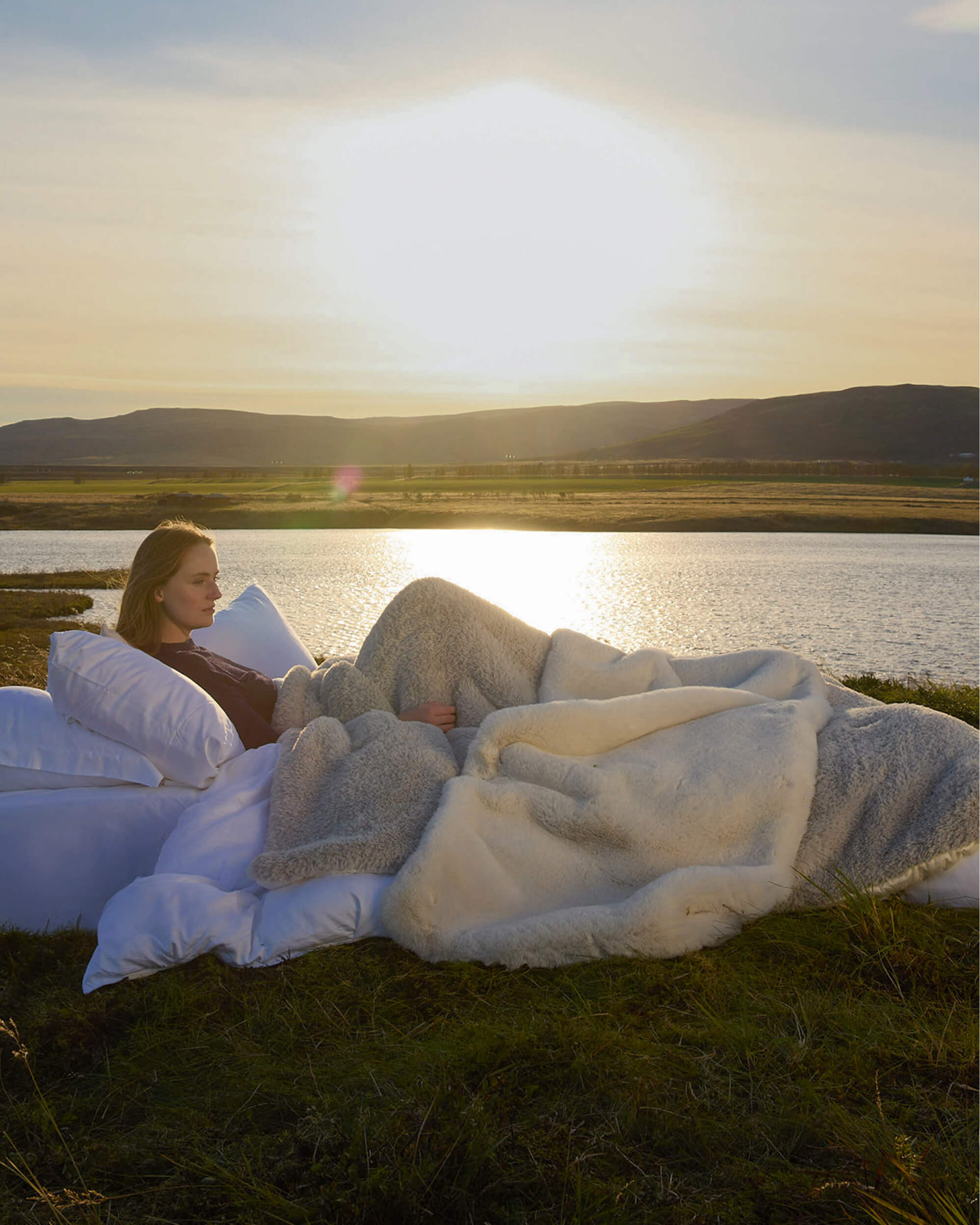 Breathable Faux Fur Comforter