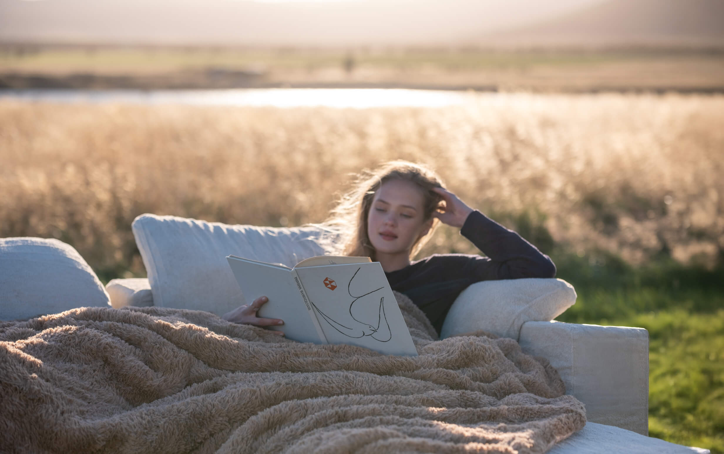 Breathable Faux Fur Comforter