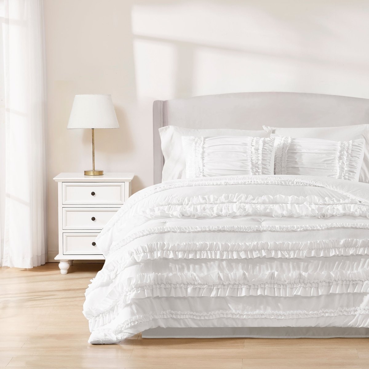 Belle Comforter Set