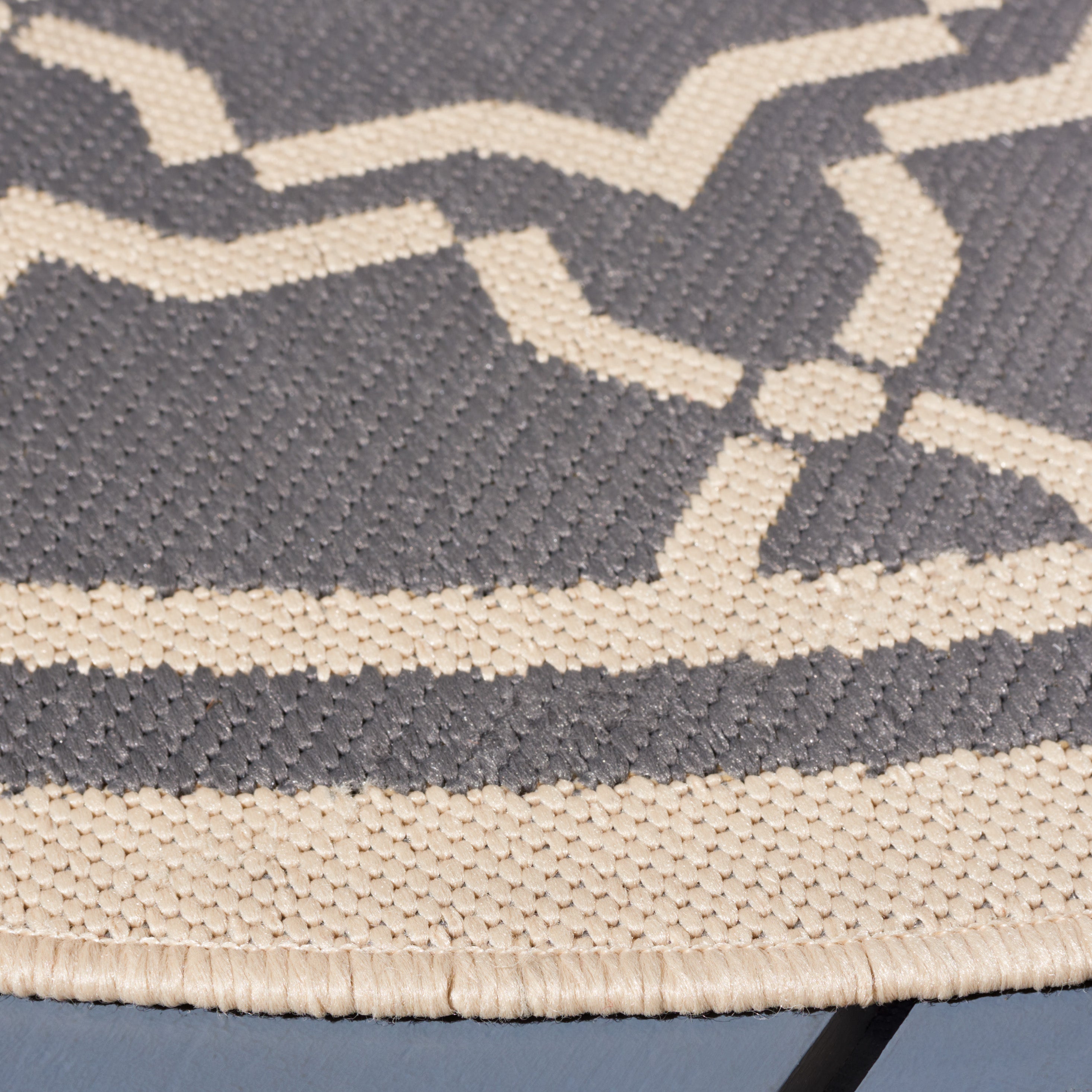 CY6916 COURTYARD GREEN BEIGE