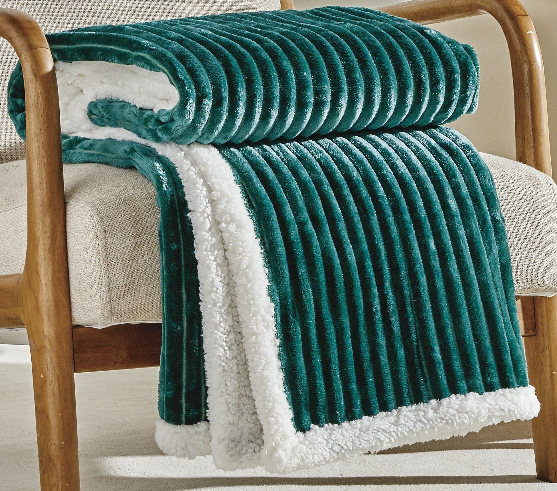 Decor&More Home Essentials Corduroy Sherpa Throw - Best Buy Furniture