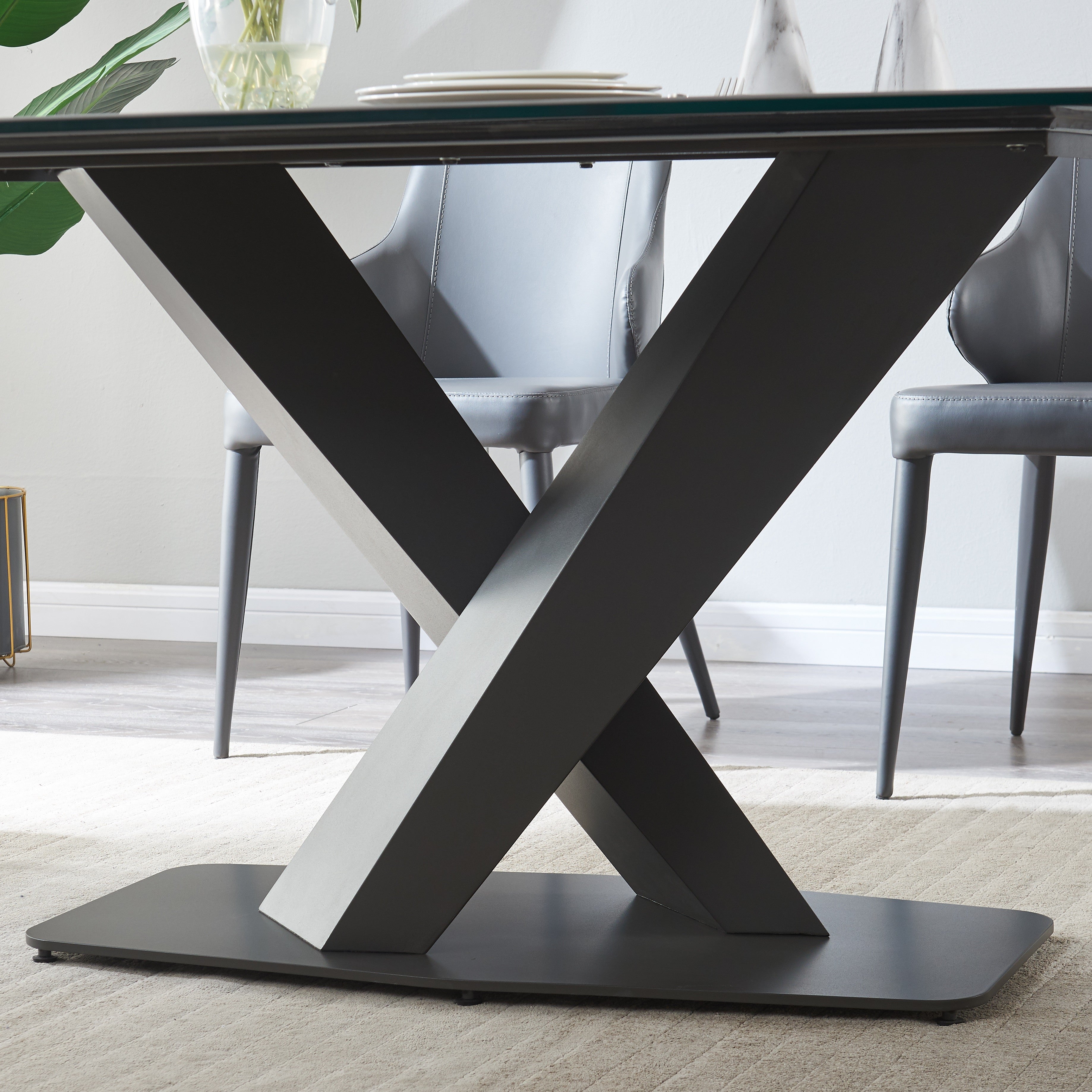 Elegance Fixed Table J&M
