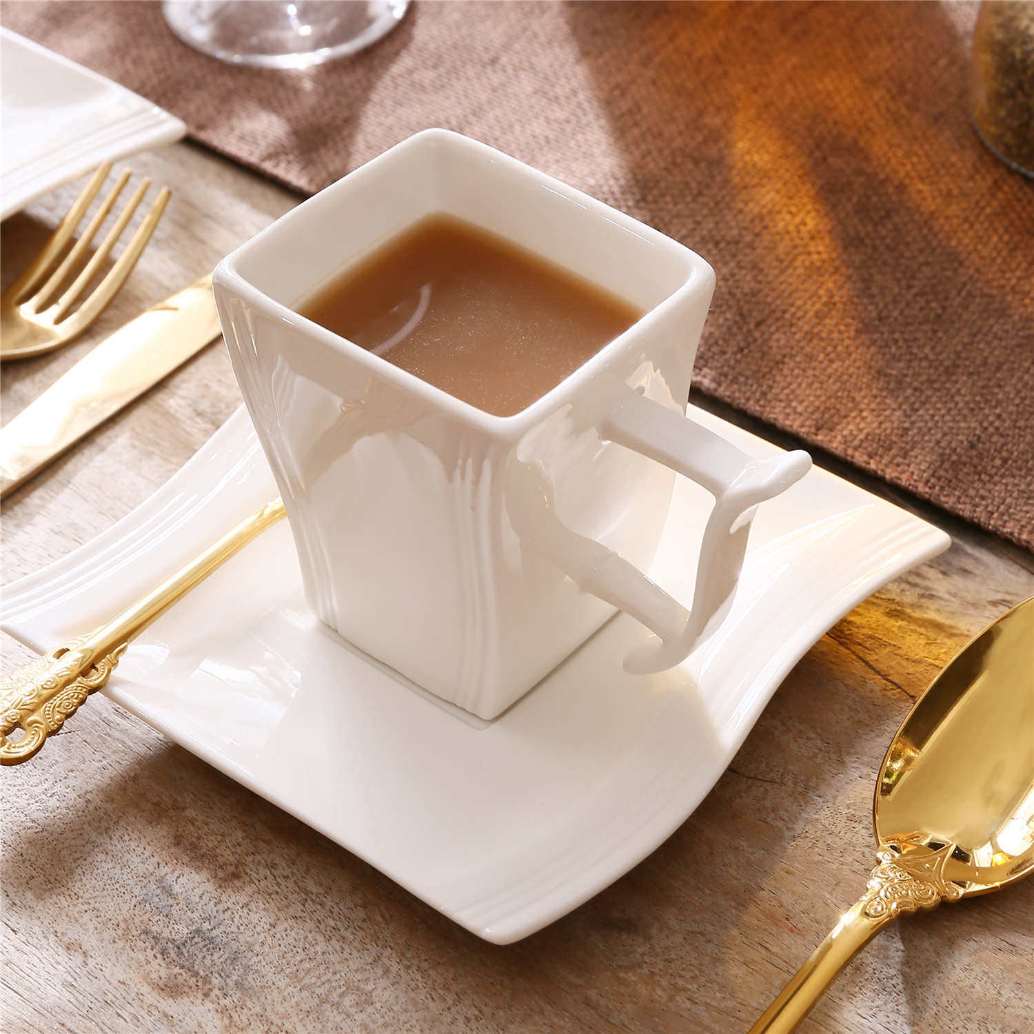 Flora 18 Piece Coffee Set