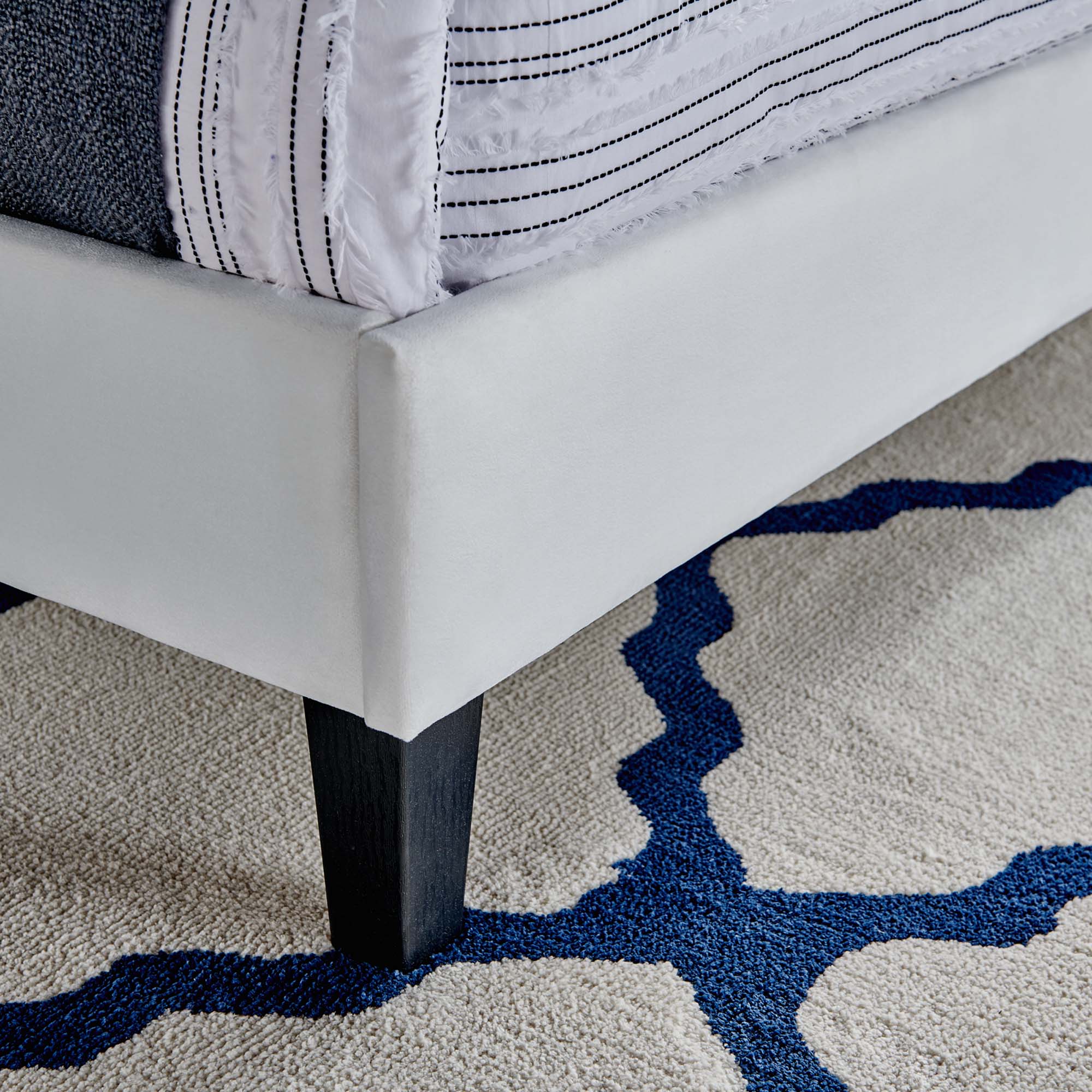 Roxanne Performance Velvet King Platform Bed by Modway - Best Buy Furniture